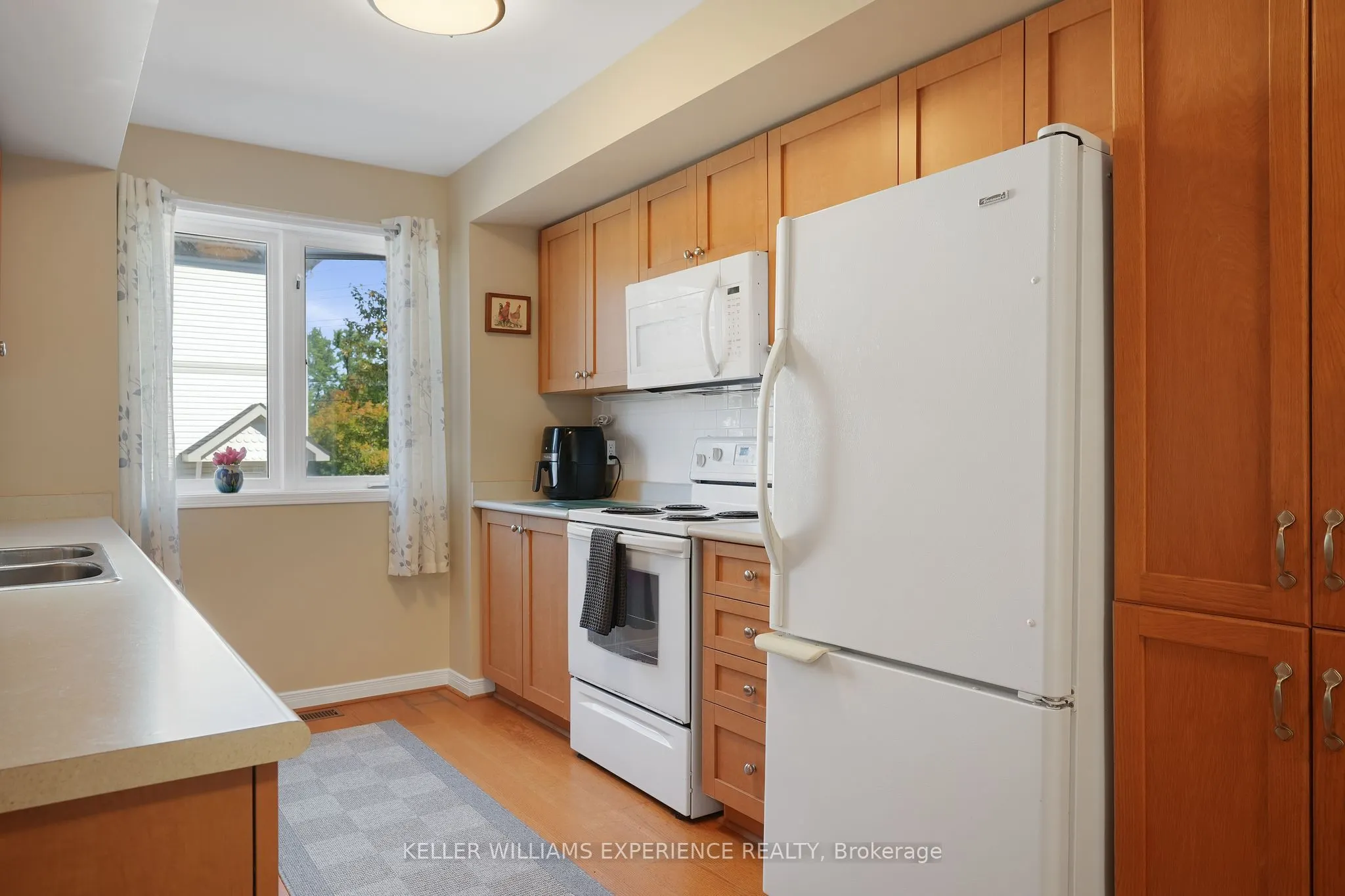 440 Yonge Street, #A4