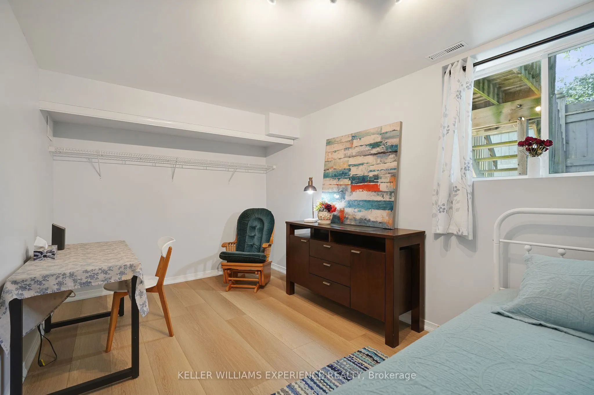 440 Yonge Street, #A4