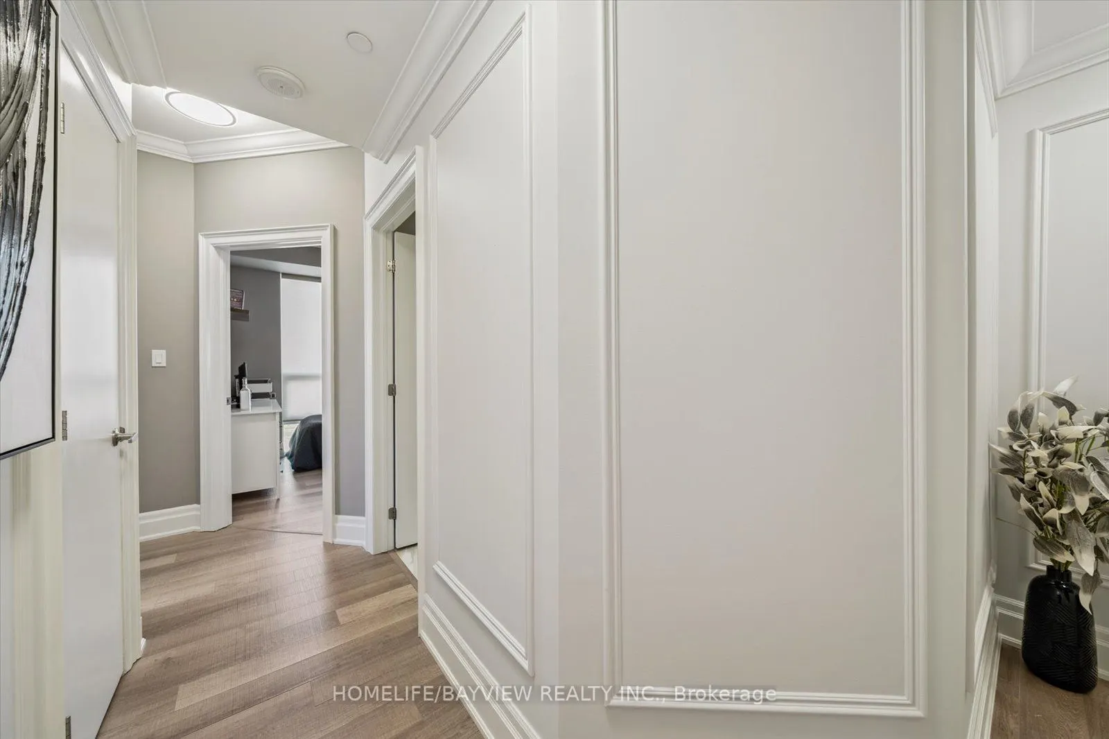 111 Worsley Street, #703
