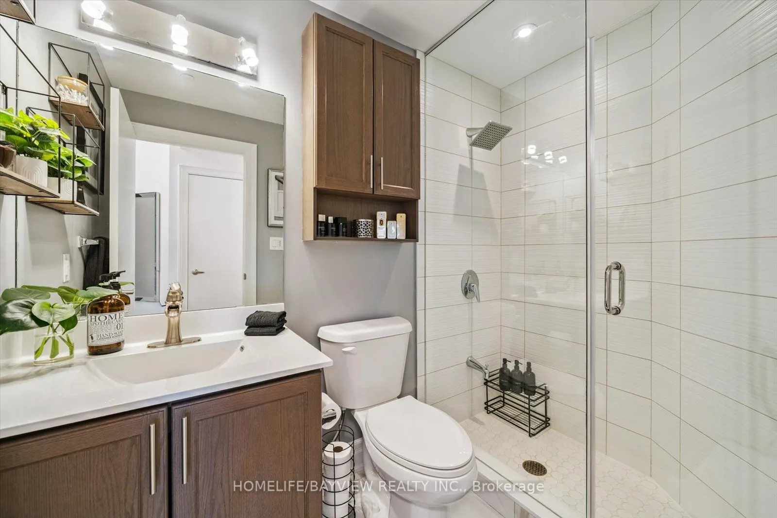 111 Worsley Street, #703