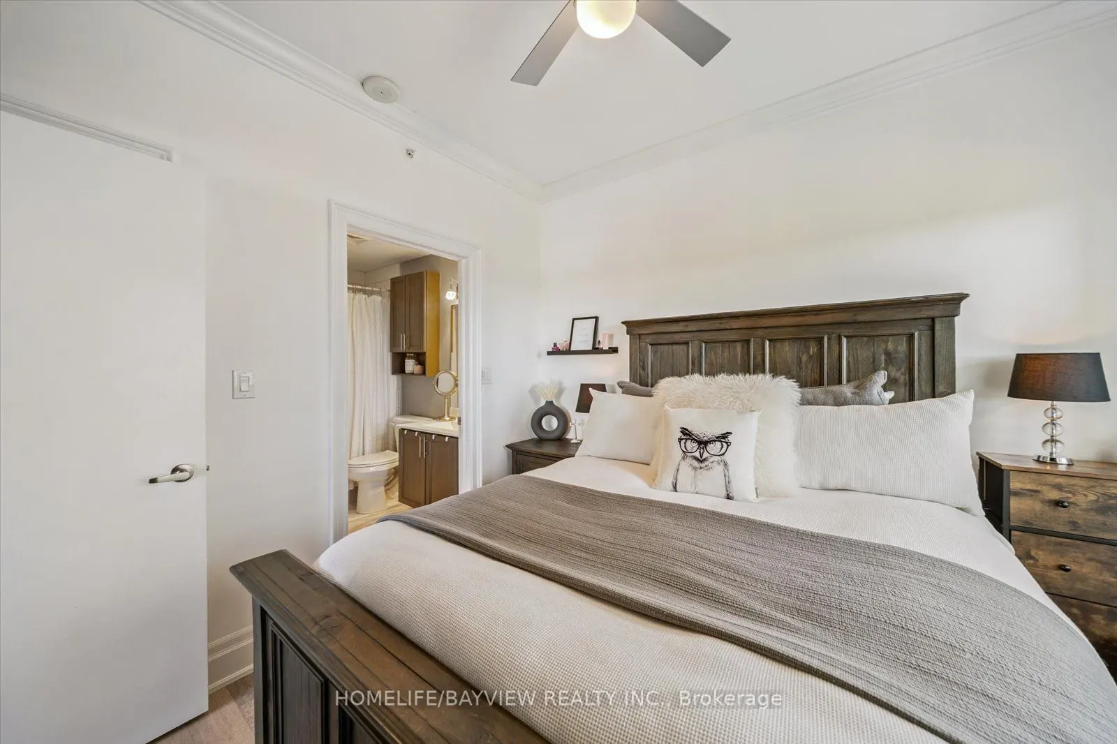 111 Worsley Street, #703