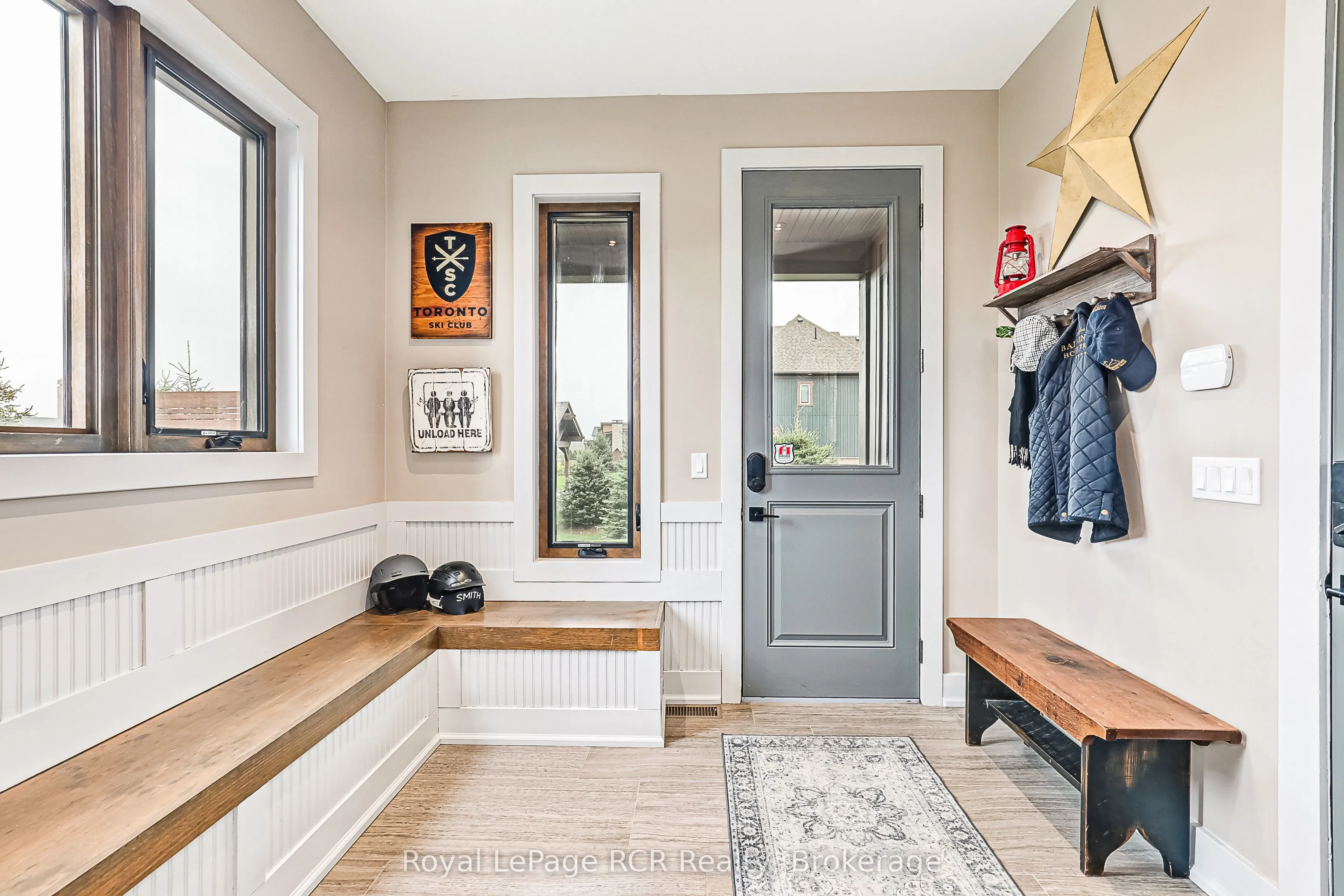 4 Meadowlark Way