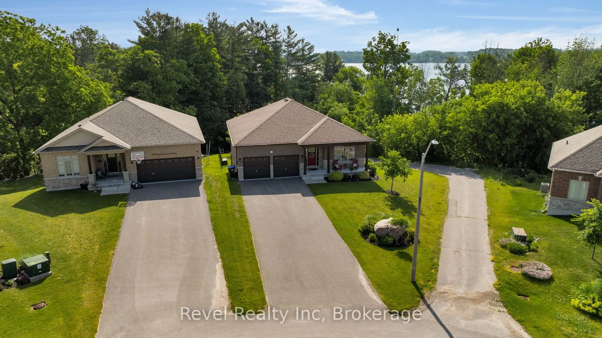 413 RUSS HOWARD Drive