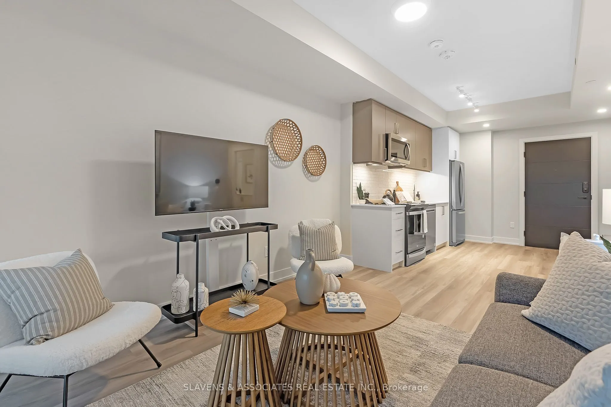 41 Johnson Street, #1104
