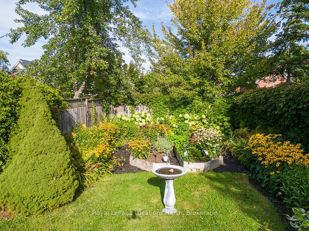 12 Georgian Meadows Drive