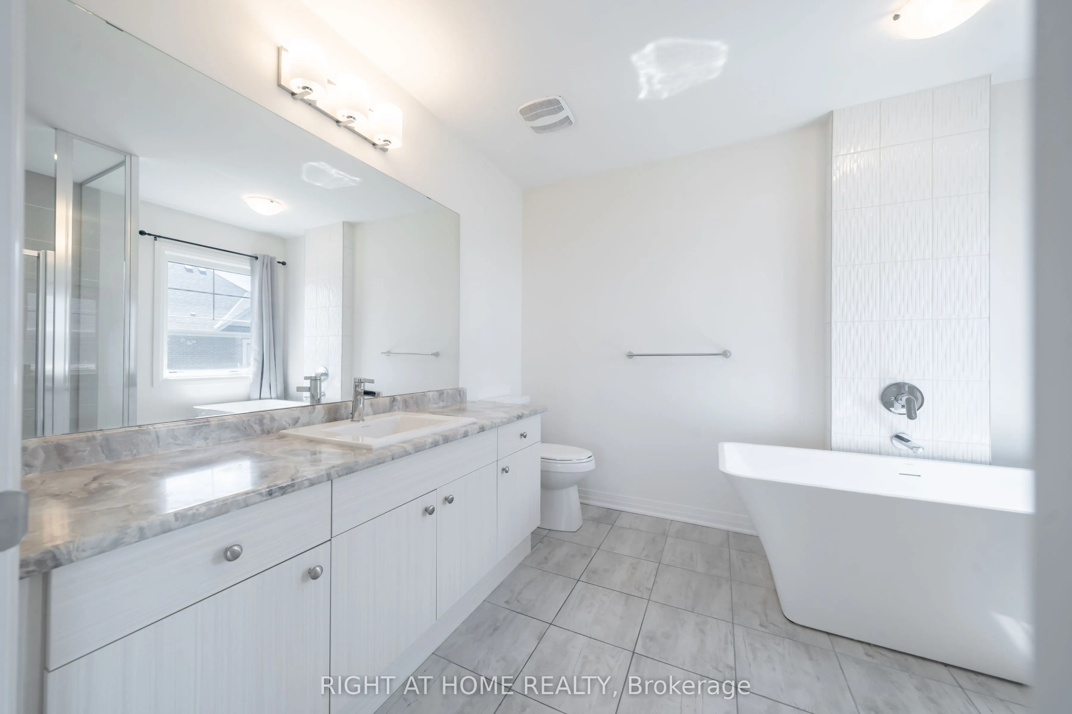 42 CopperHill HTS Drive E