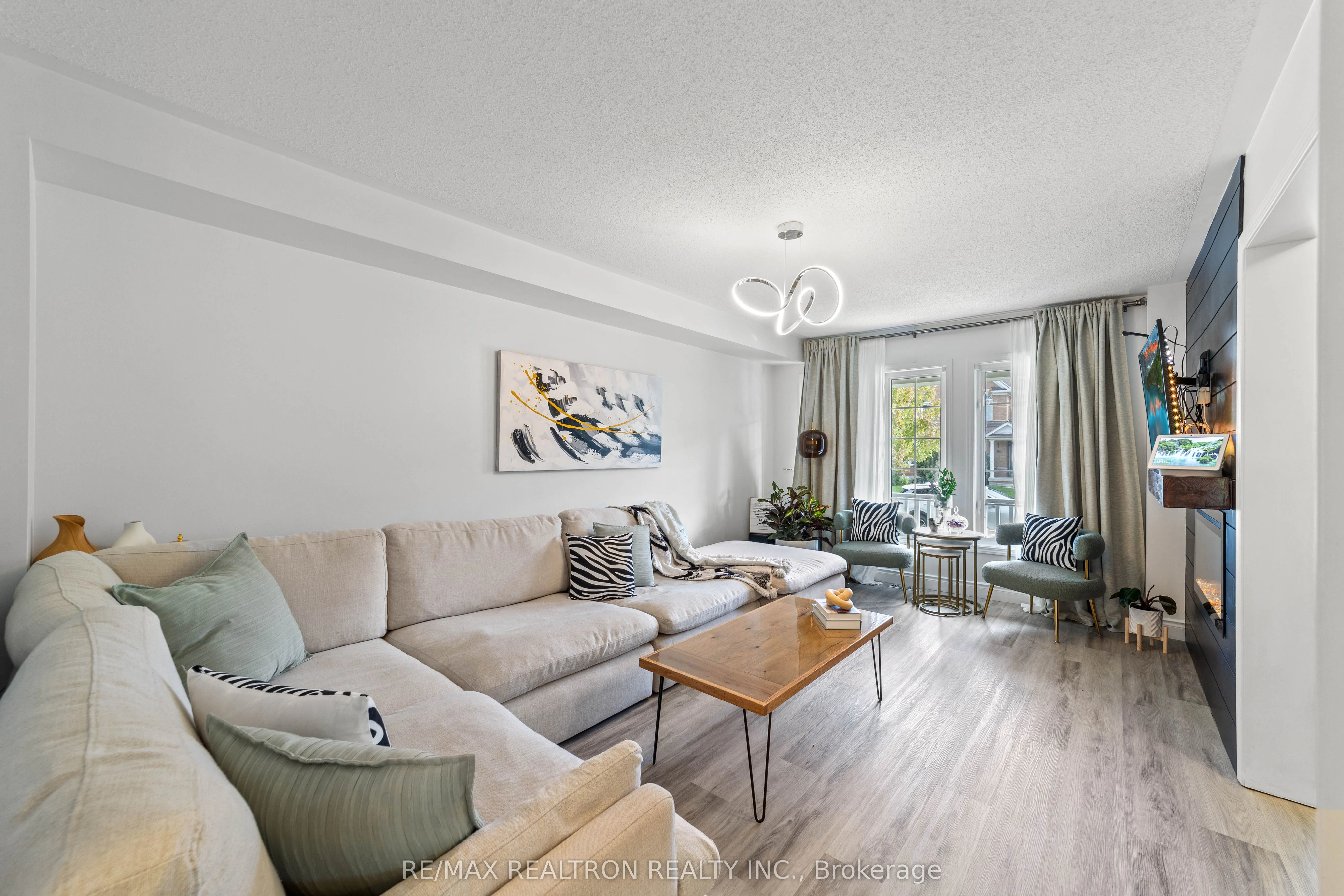 24 Succession Crescent