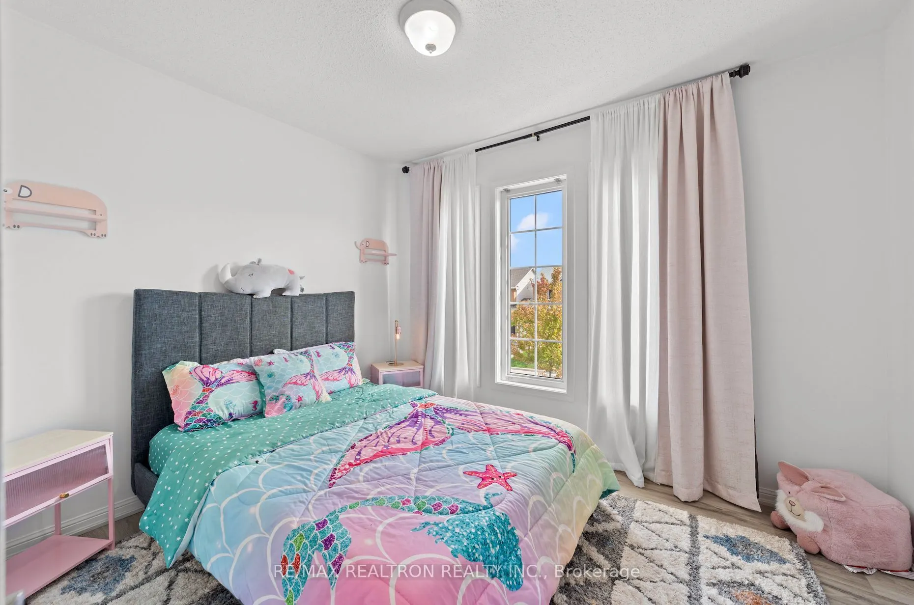 24 Succession Crescent