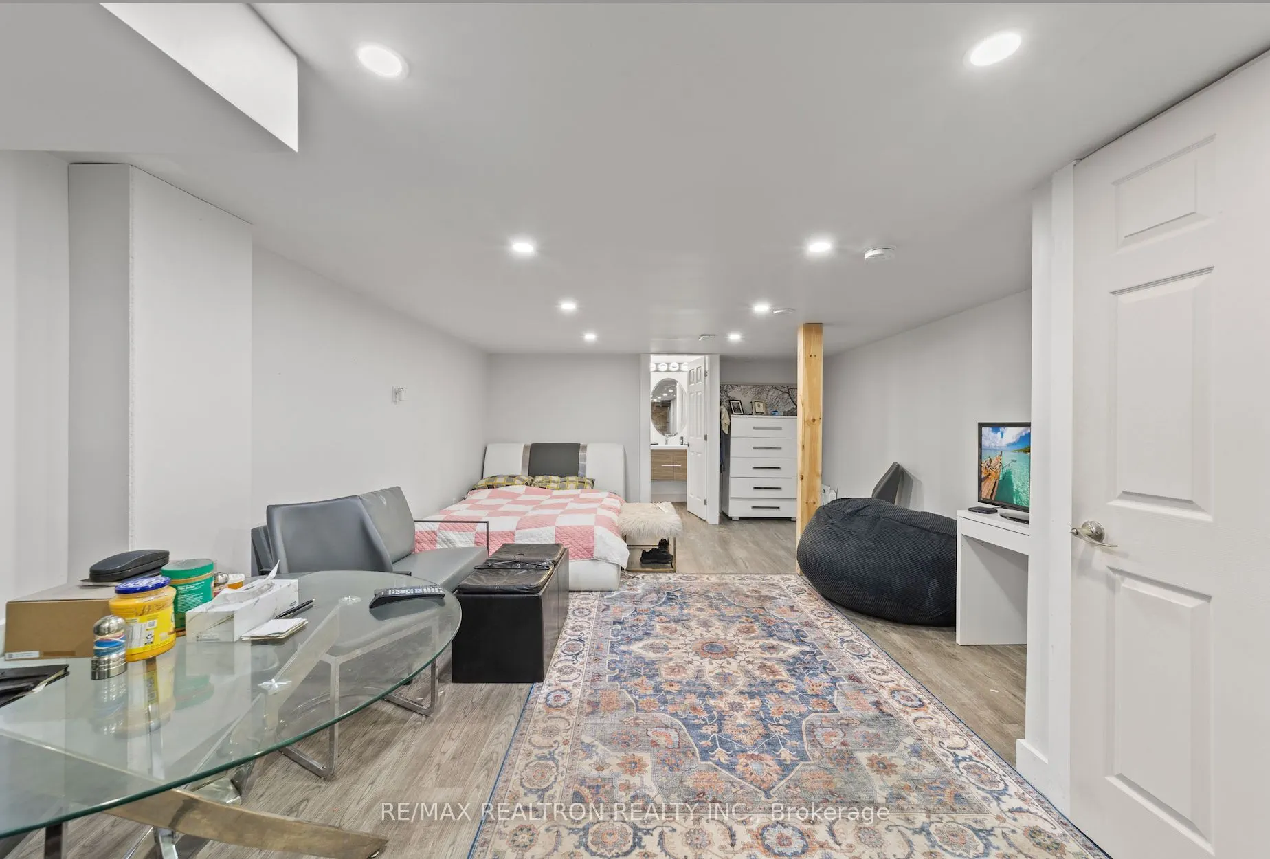 24 Succession Crescent