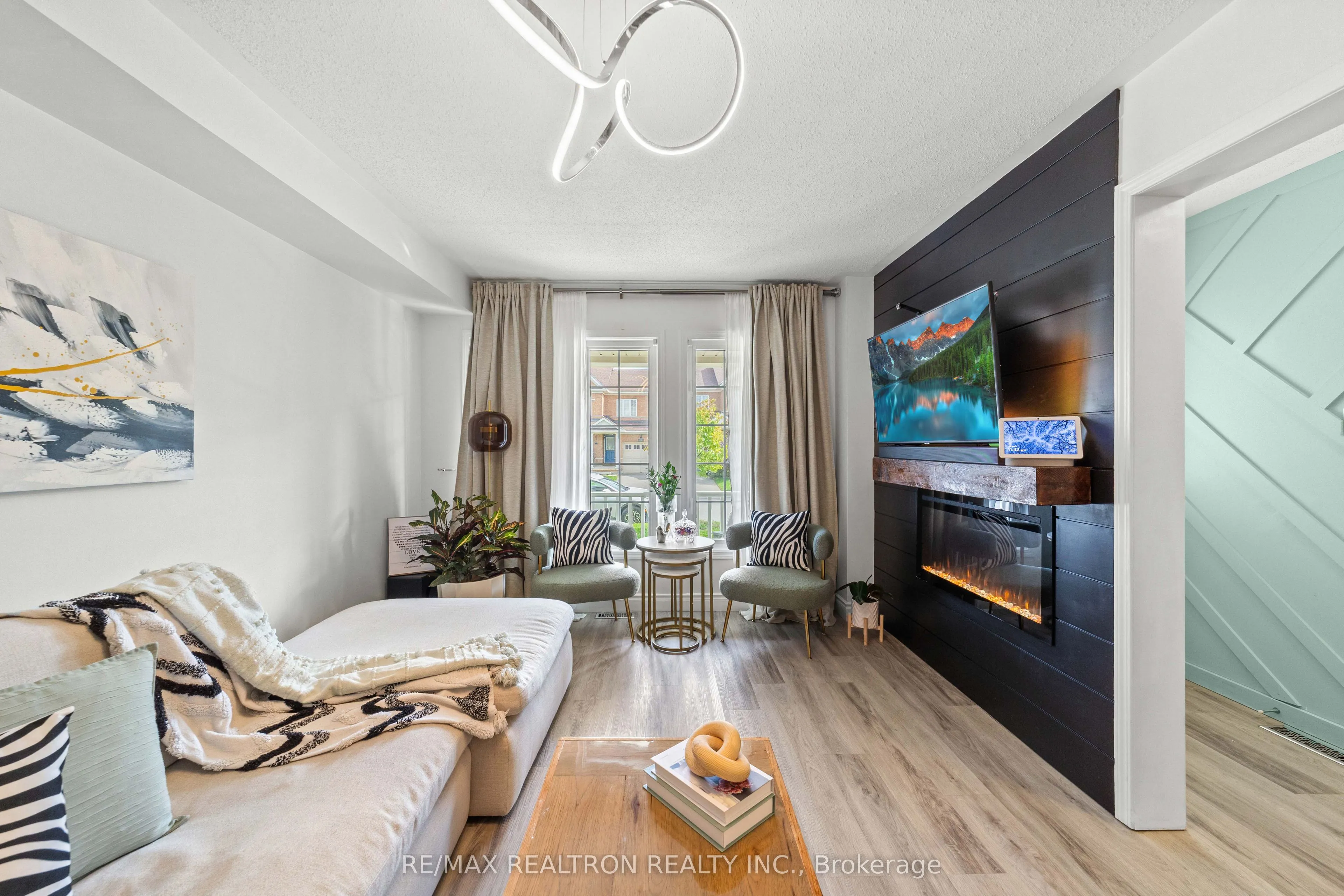 24 Succession Crescent