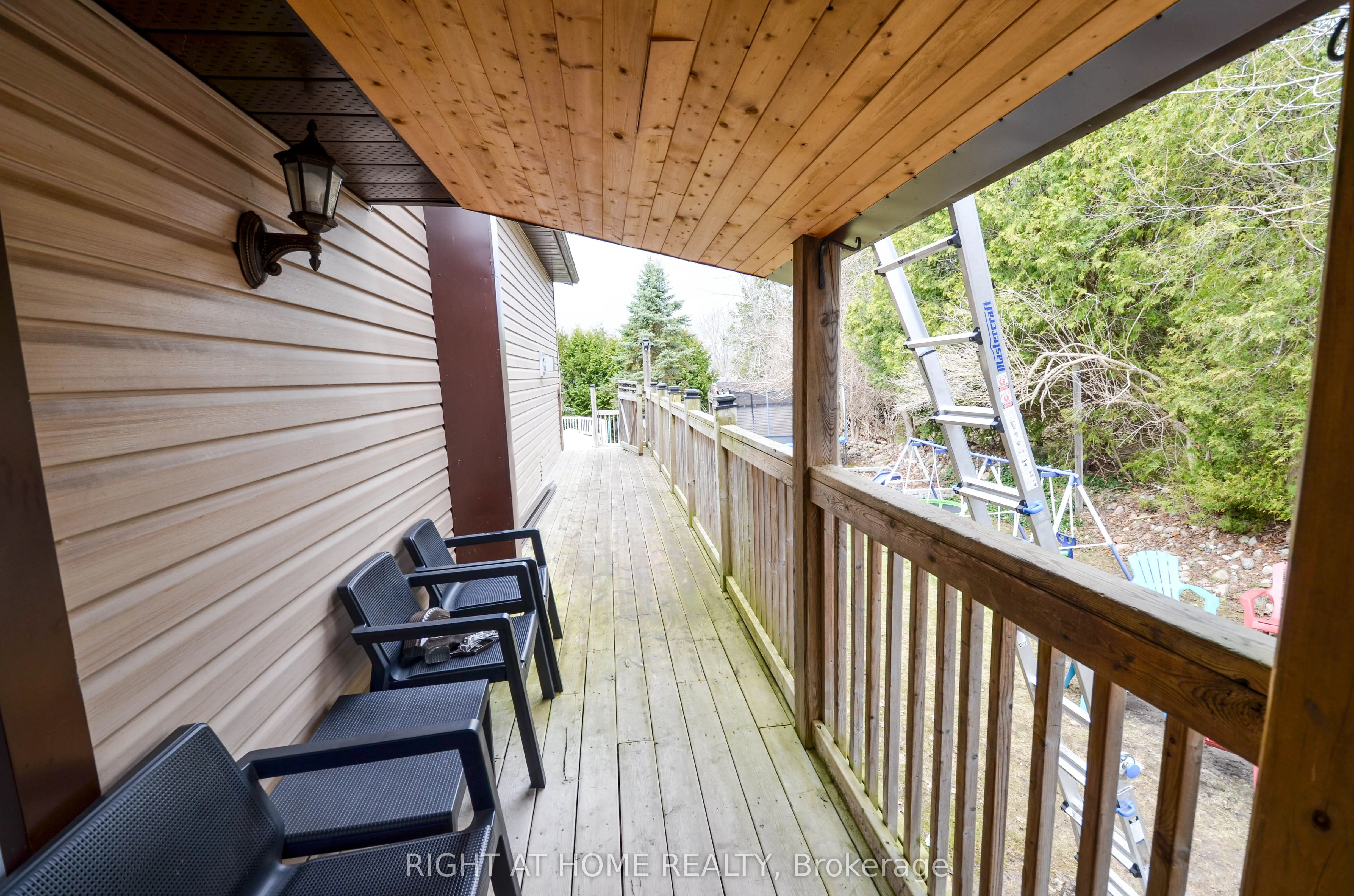 49 WINFIELD Drive