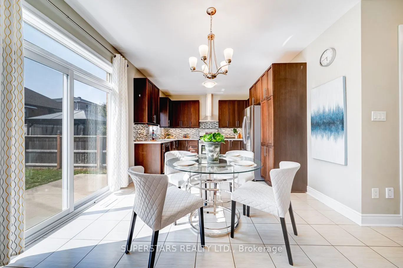 46 Majesty Boulevard