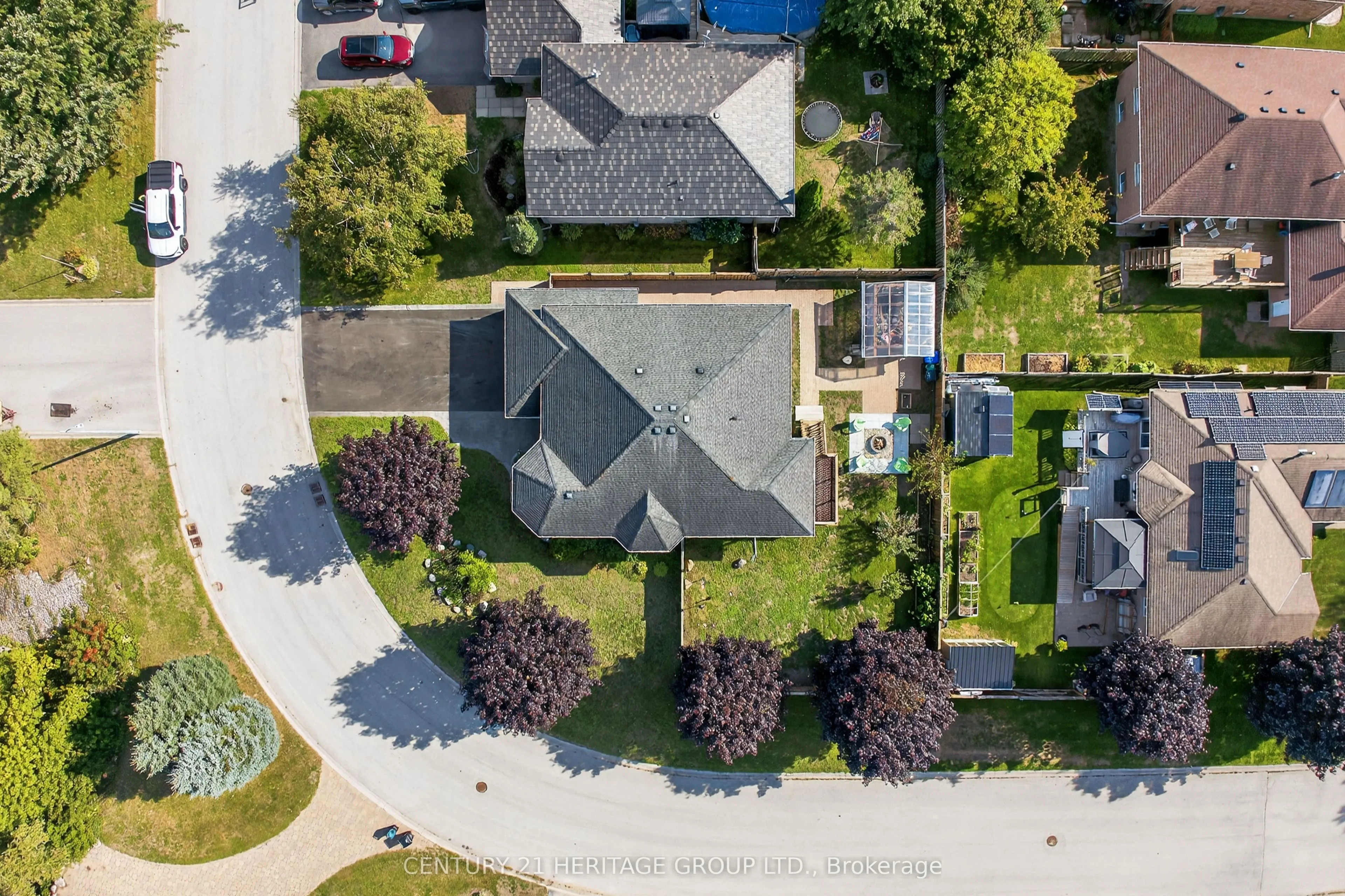 250 Kathleen Crescent