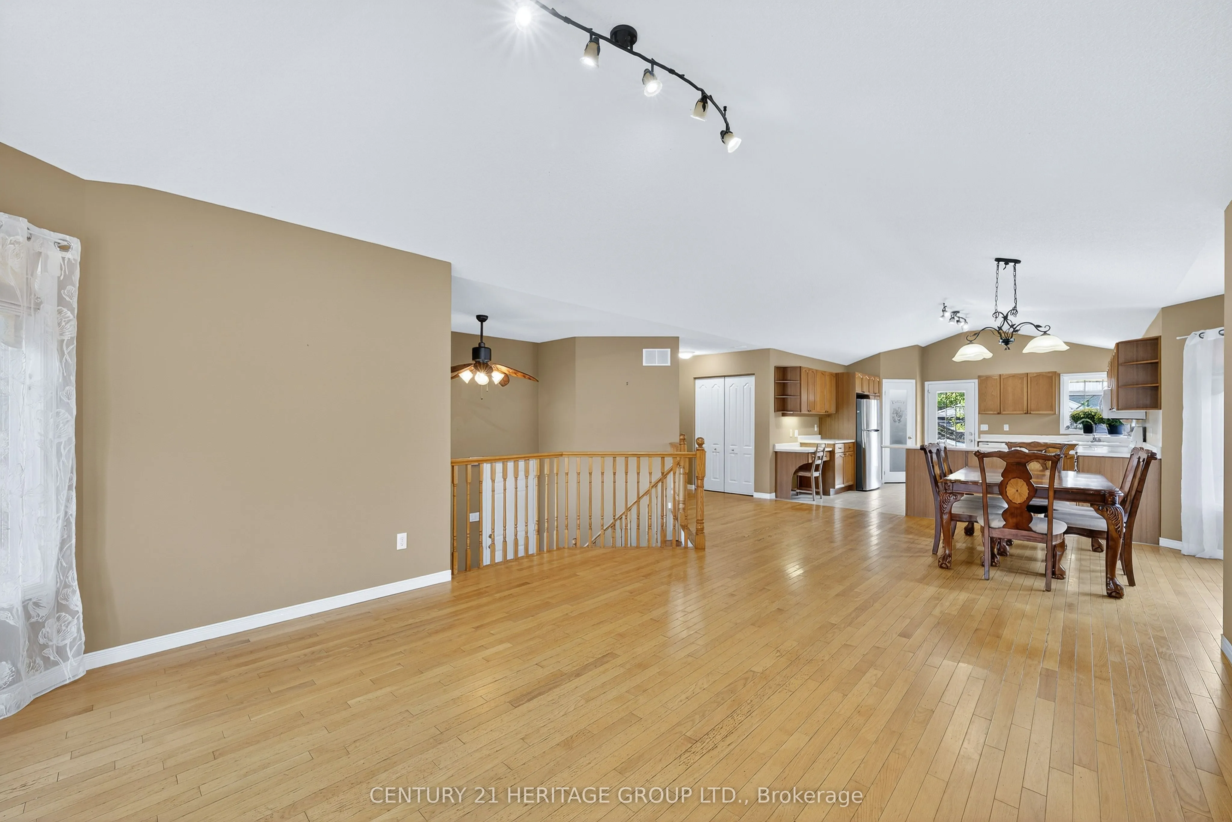 250 Kathleen Crescent