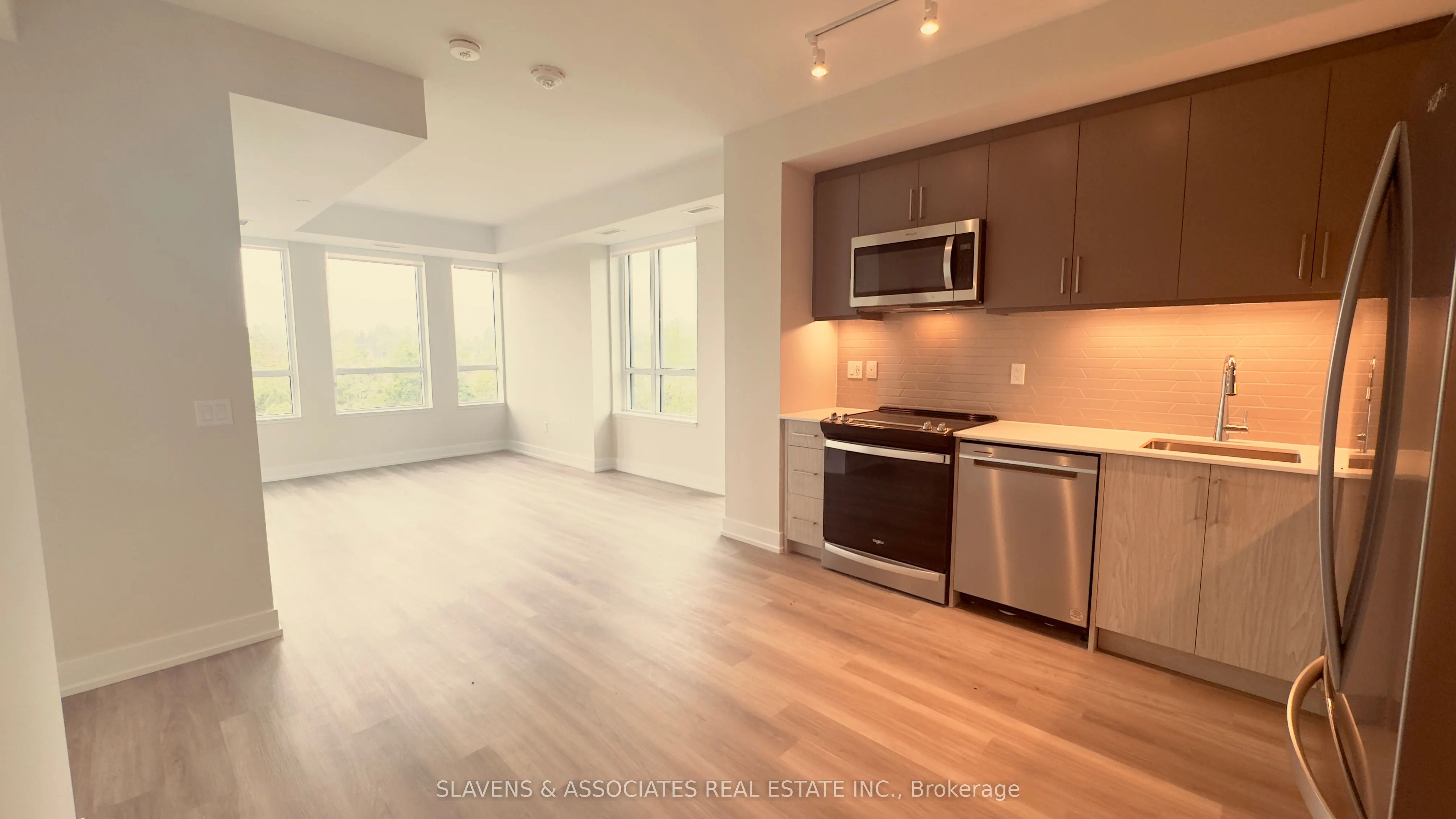 41 Johnson Street, #514