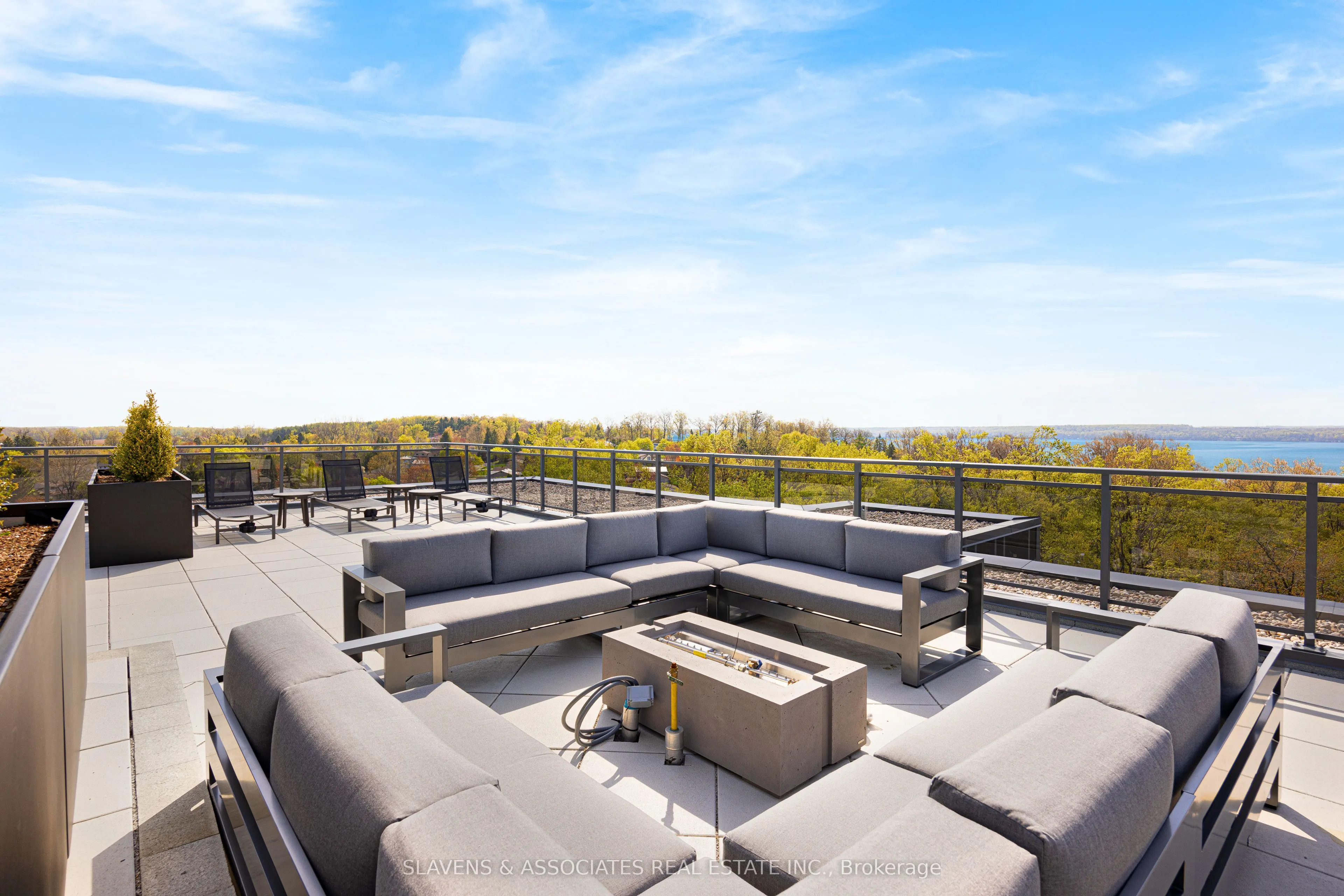41 Johnson Street, #514