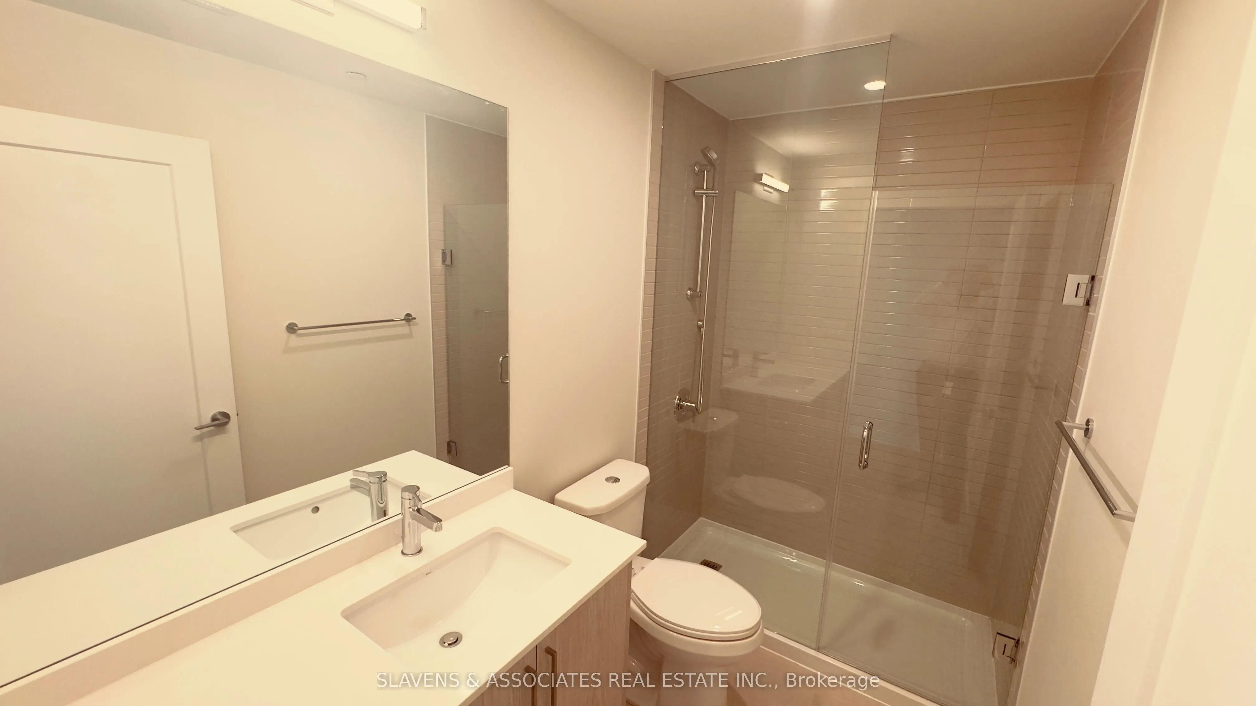 41 Johnson Street, #514