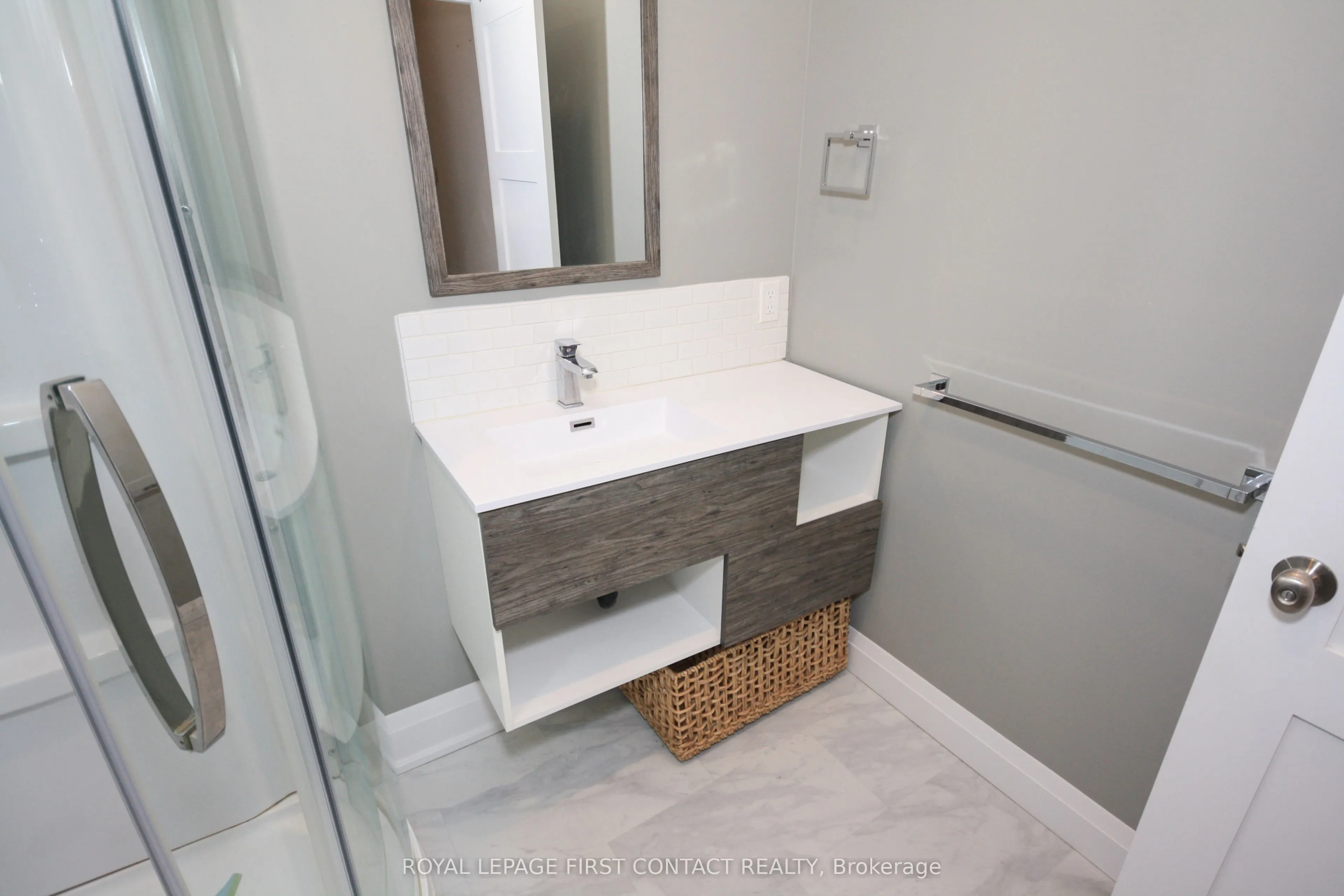 19 Peter Street S, #1