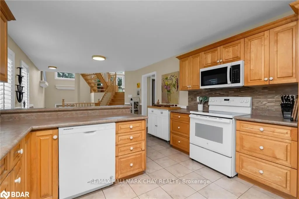 19 Constance Boulevard