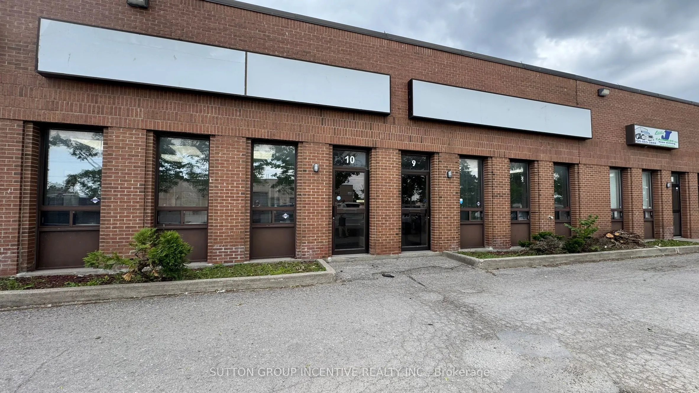 33 Alliance Boulevard, #9&10