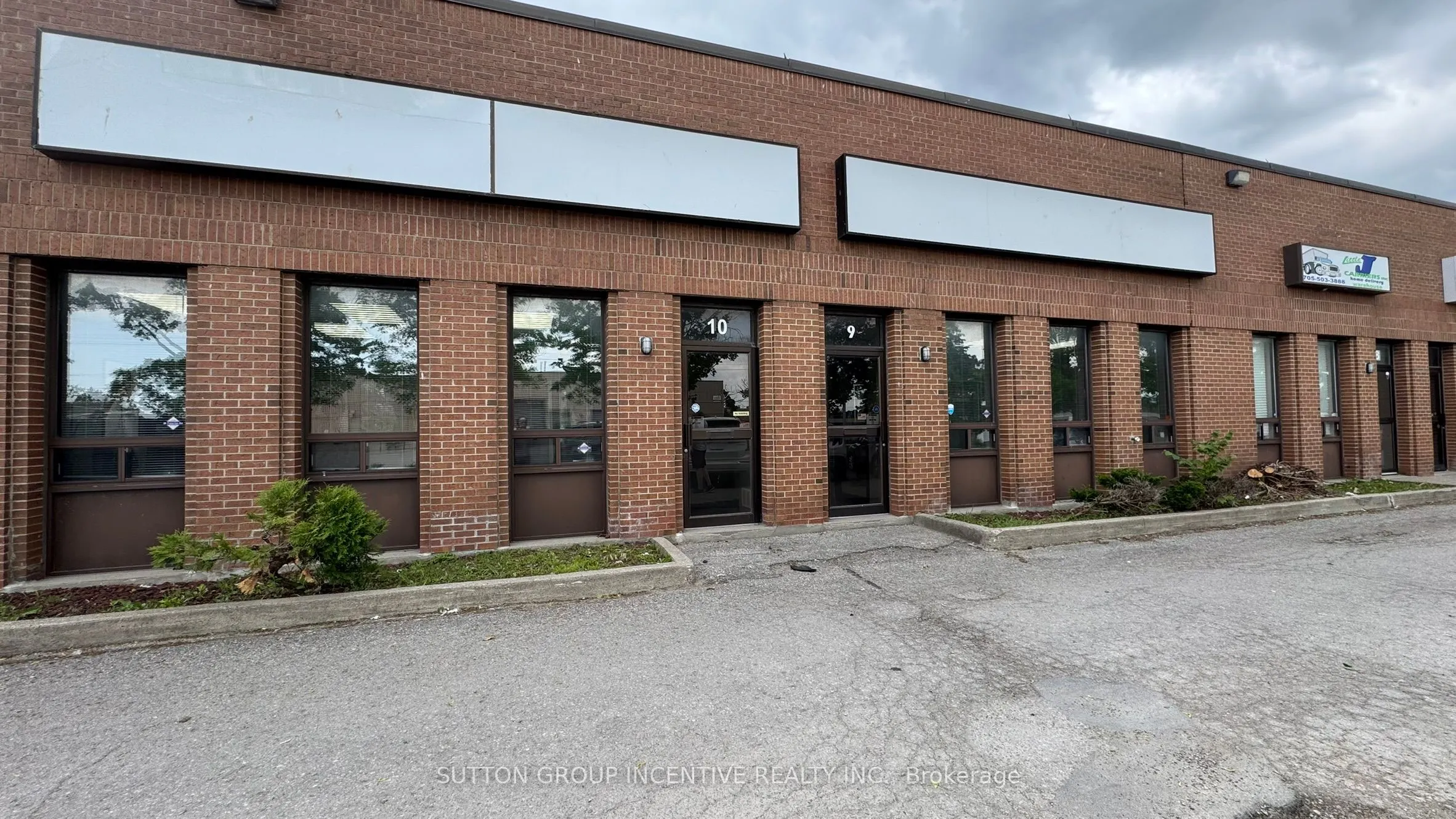 33 Alliance Boulevard, #9&10