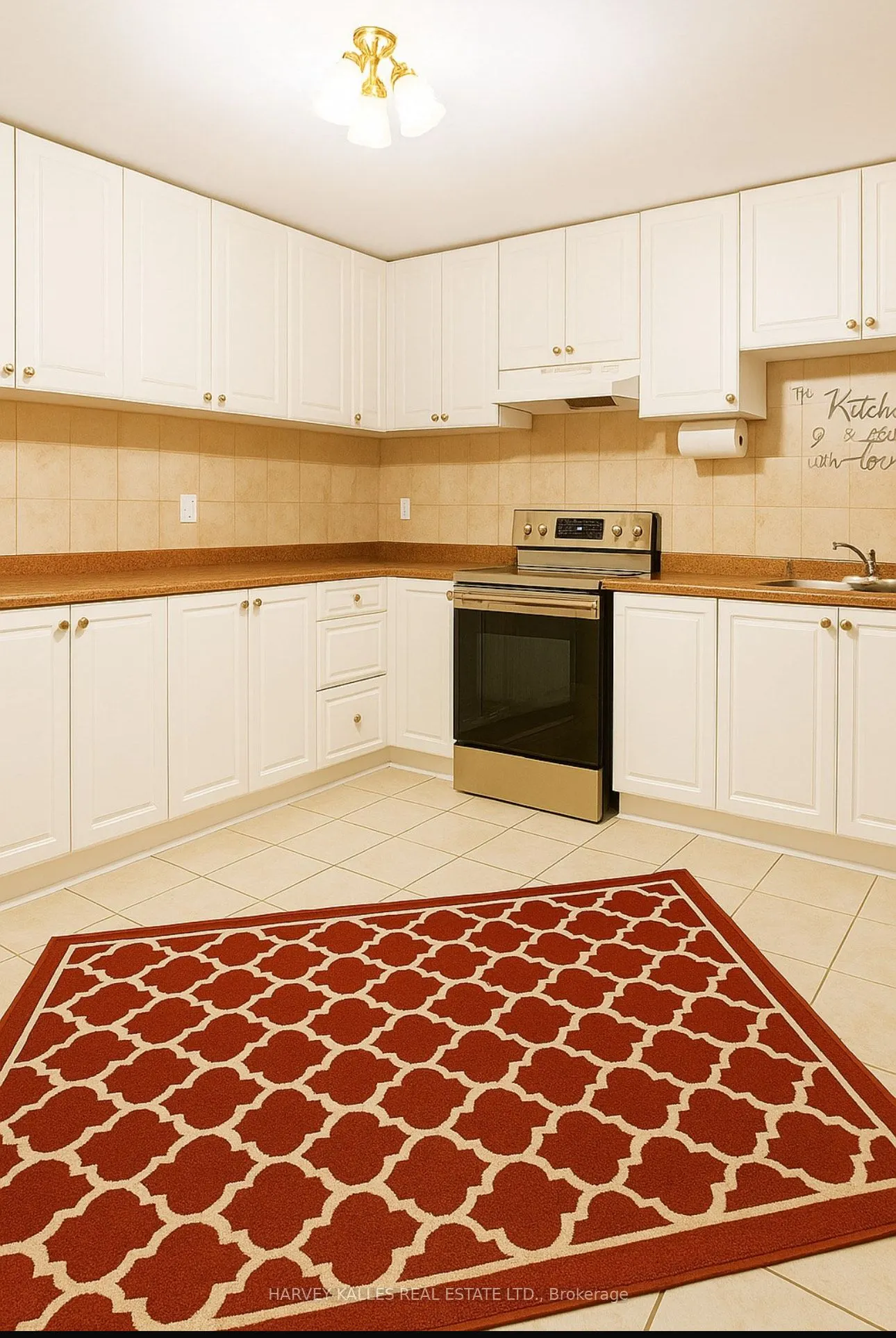 11 Twin Pines Drive, #Lower