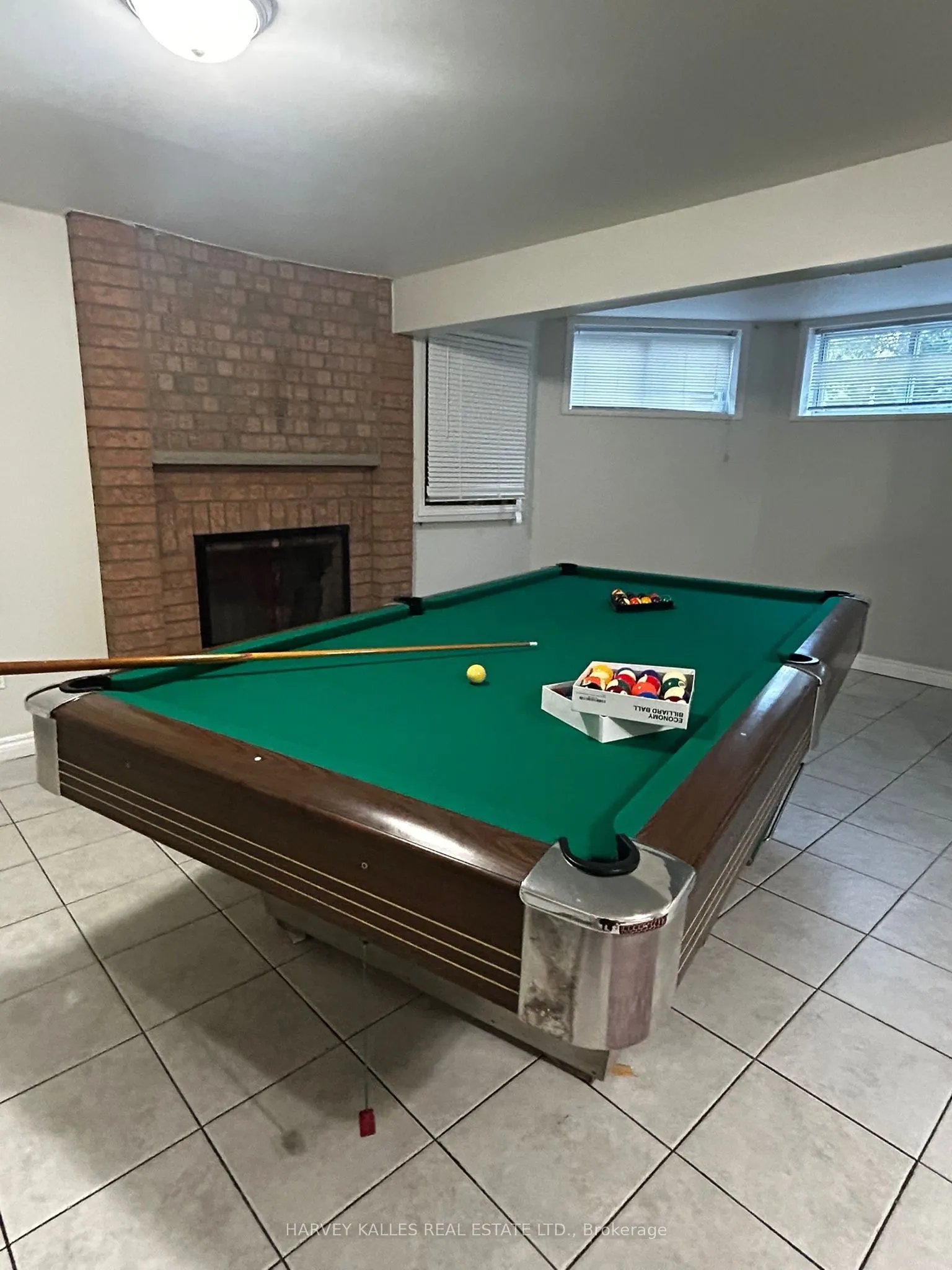 11 Twin Pines Drive, #Lower