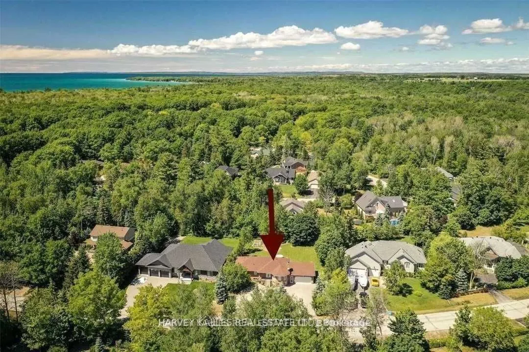 11 Twin Pines Drive, #Lower