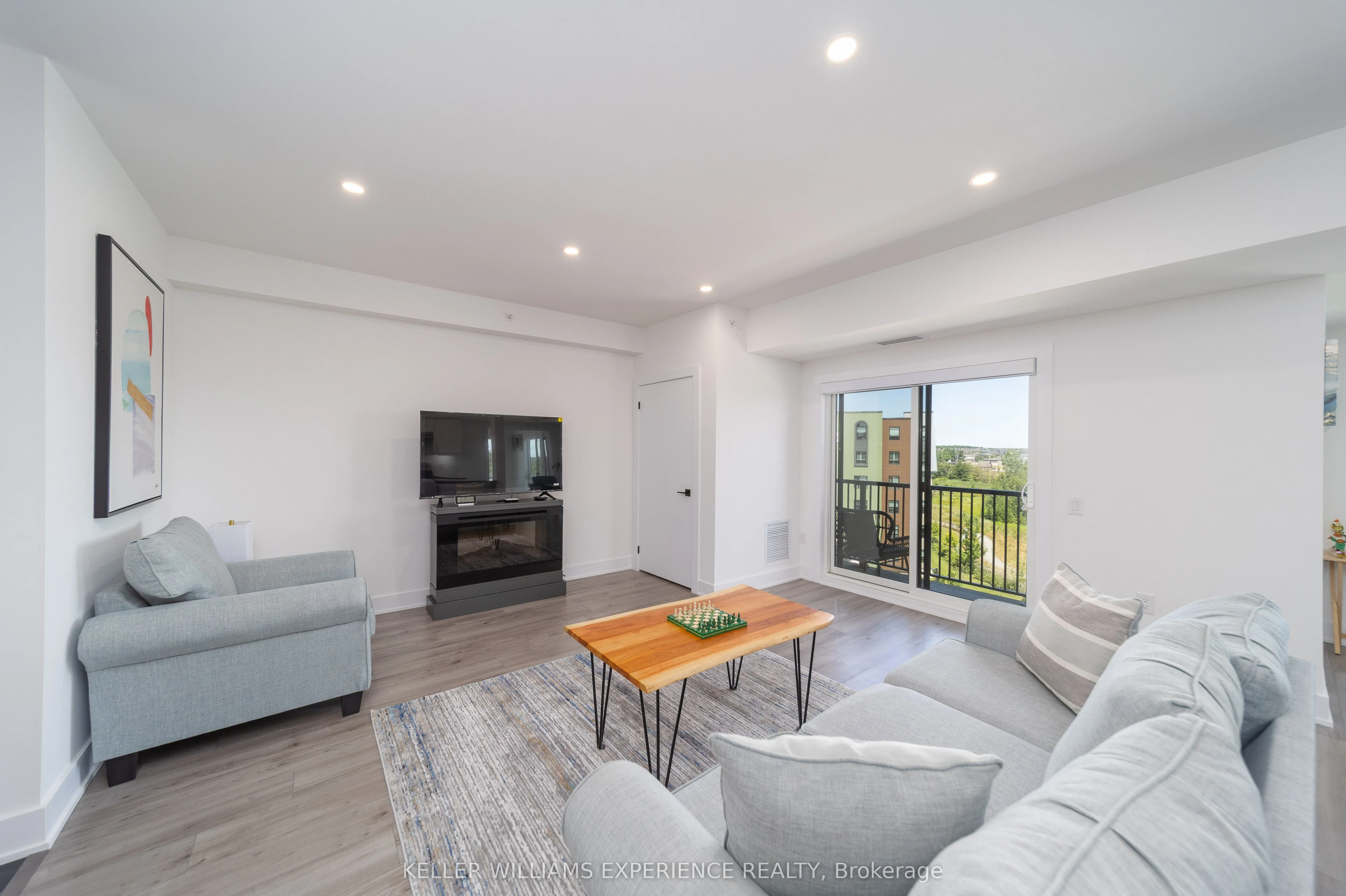 8 Culinary Lane, #401