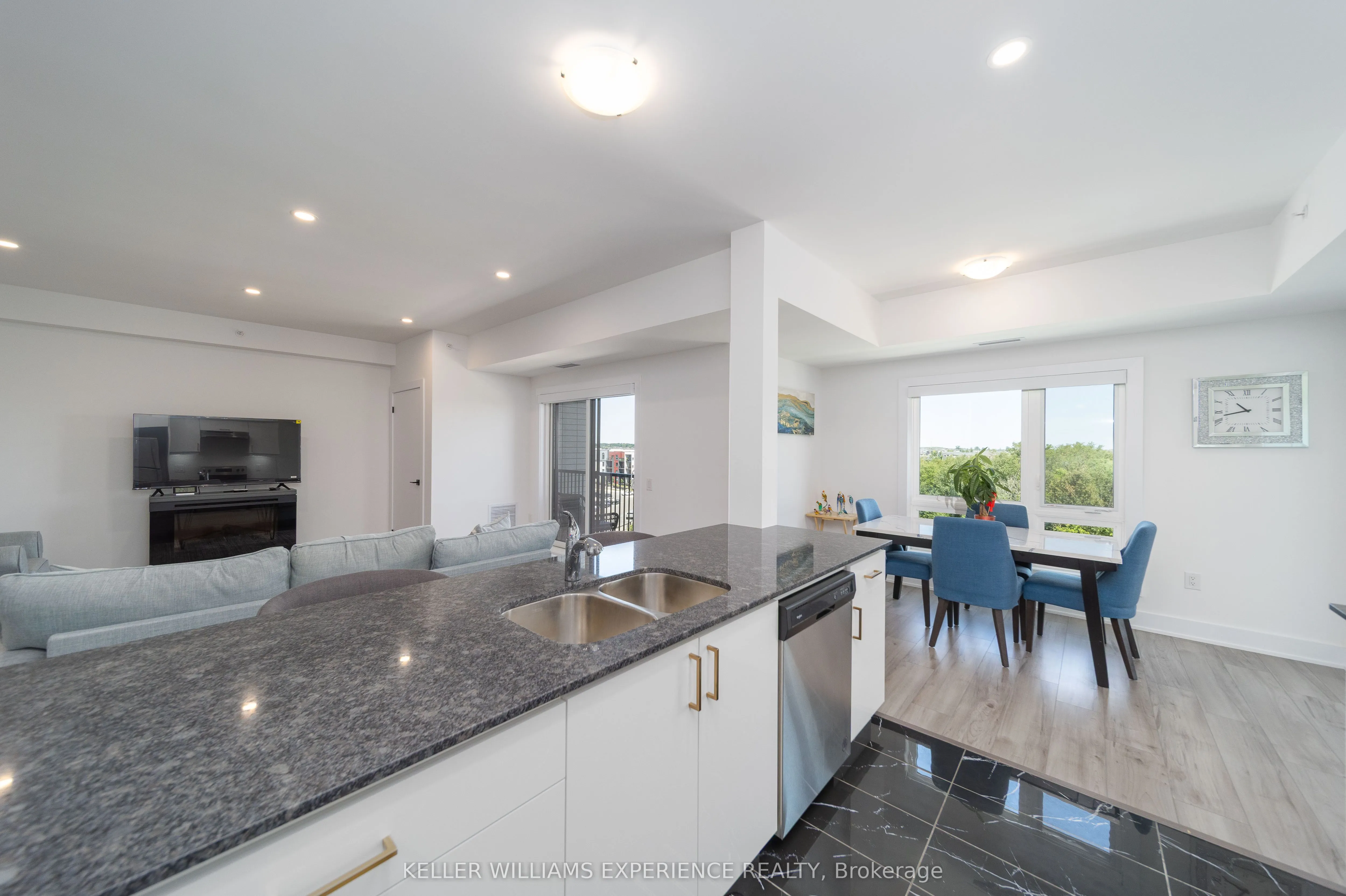 8 Culinary Lane, #401
