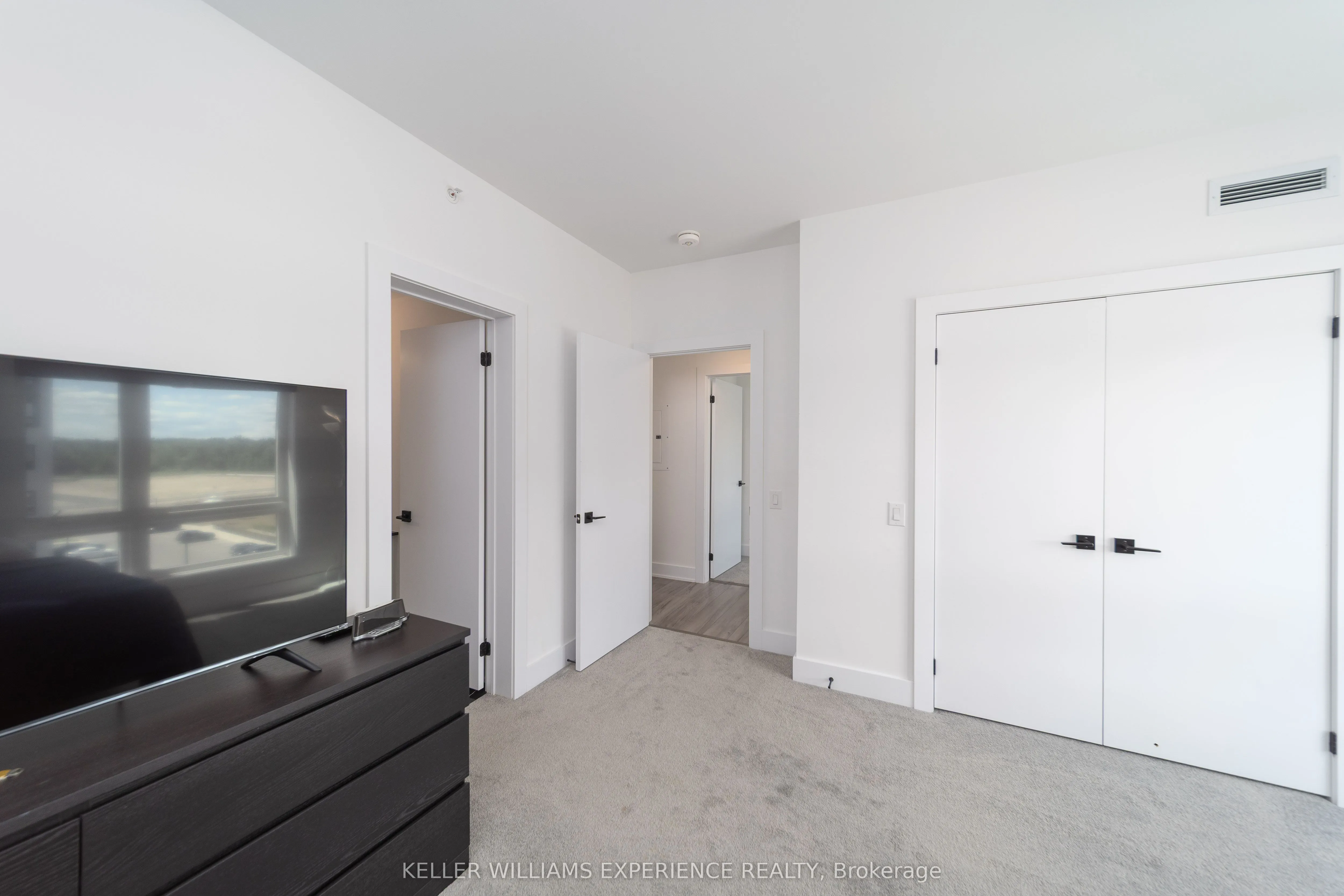 8 Culinary Lane, #401