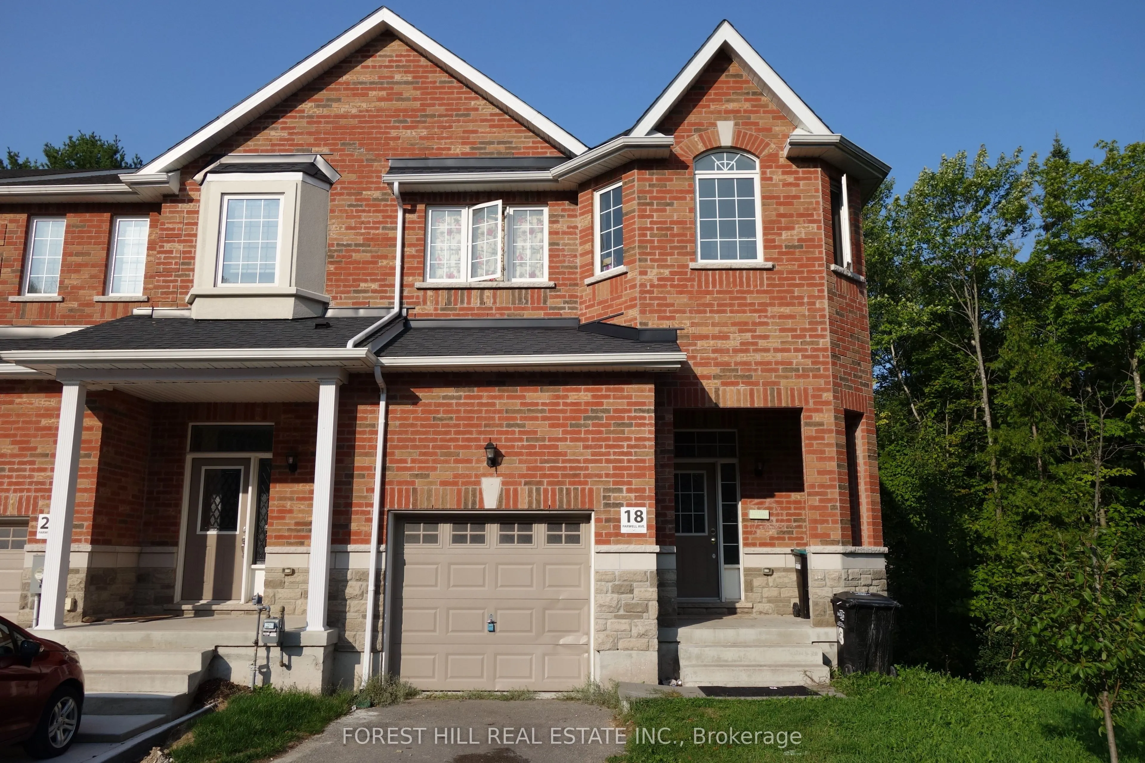 18 Farwell Avenue