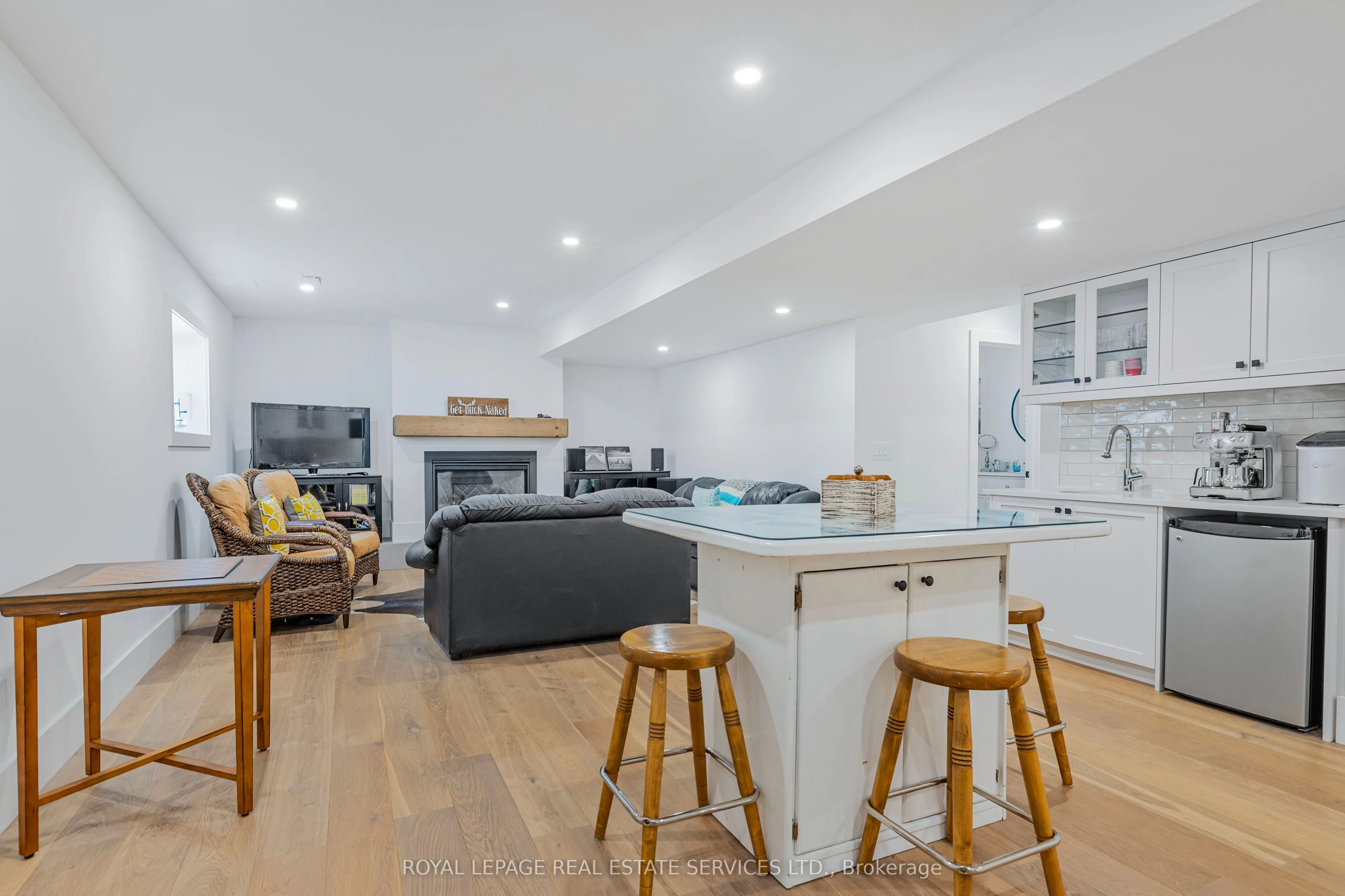 53 Niagara Street