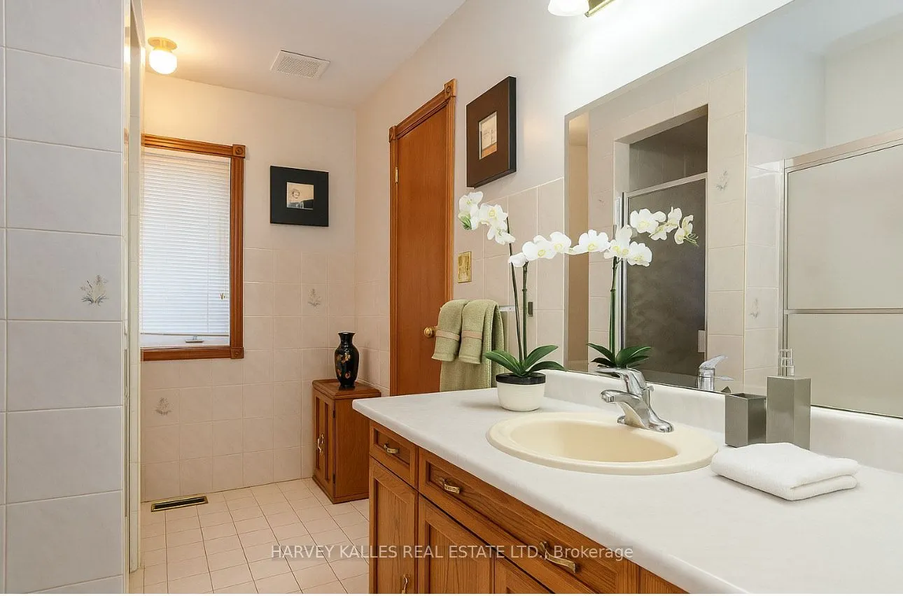 11 Twin Pines Drive, #Main