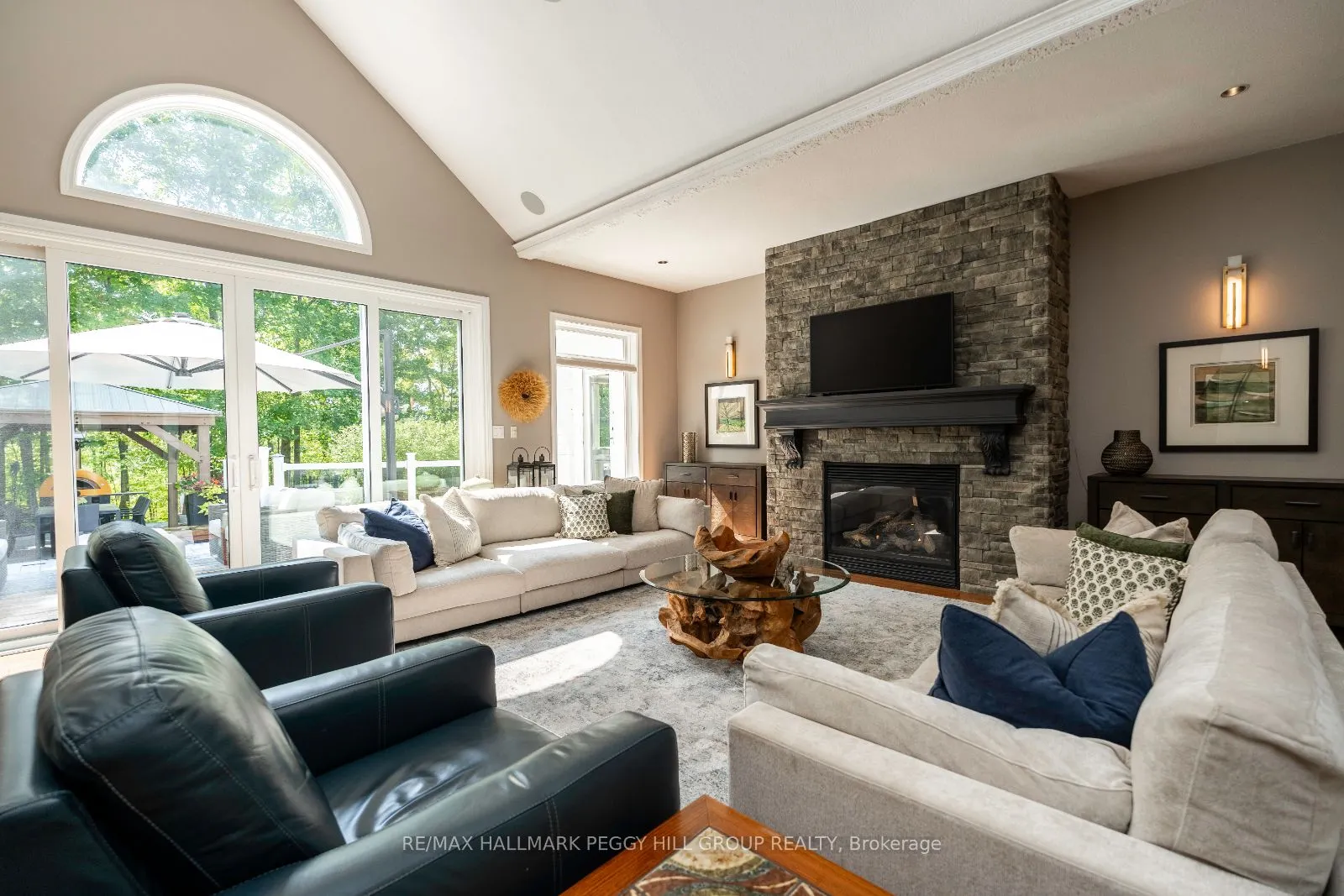 7 Maple Ridge Road