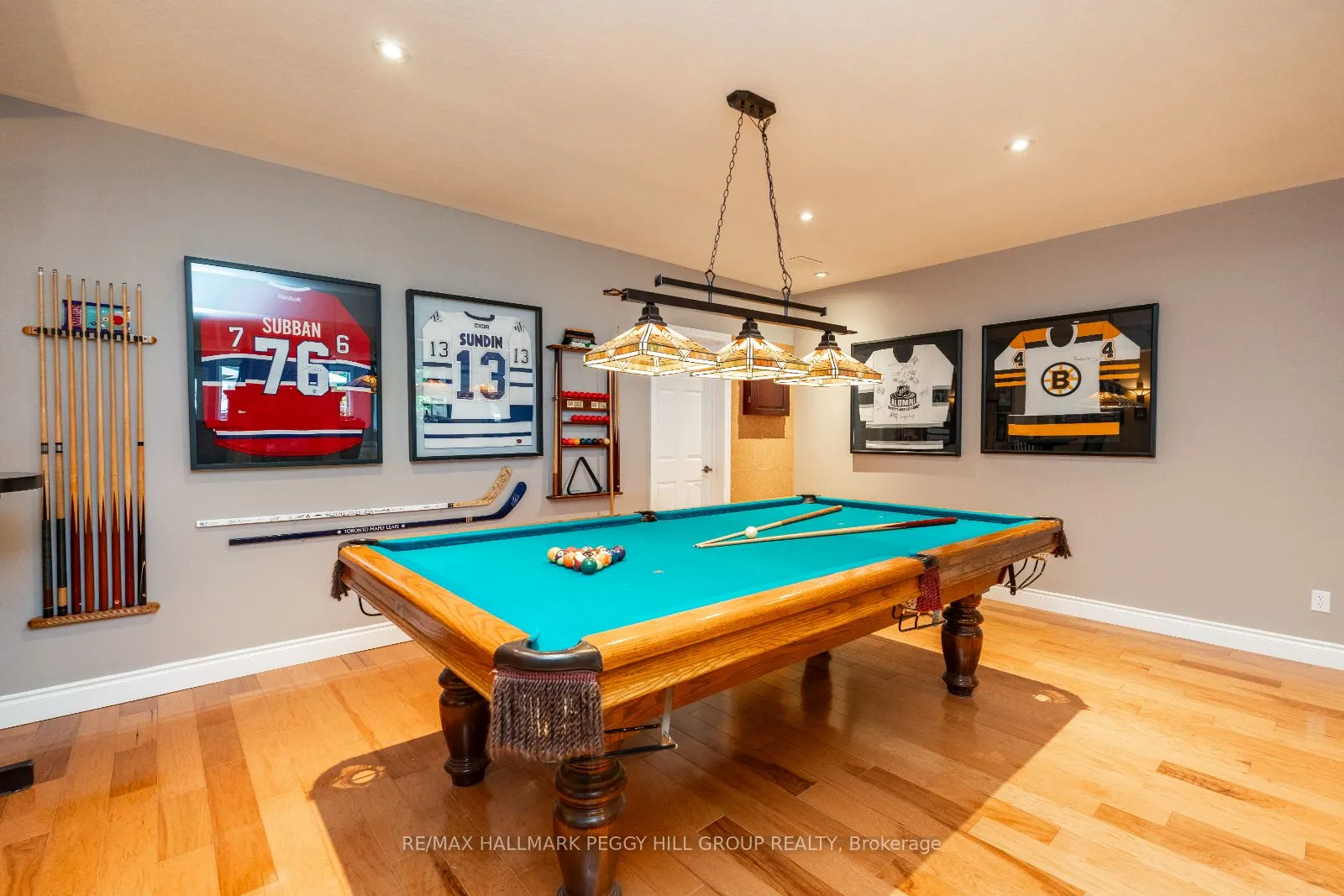 7 Maple Ridge Road