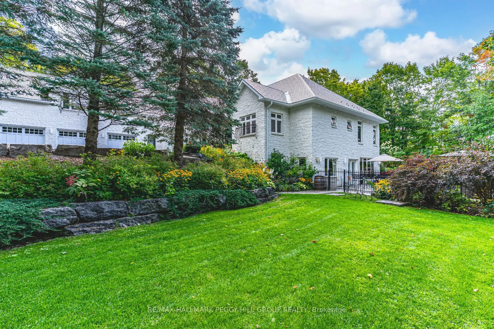 7 Maple Ridge Road