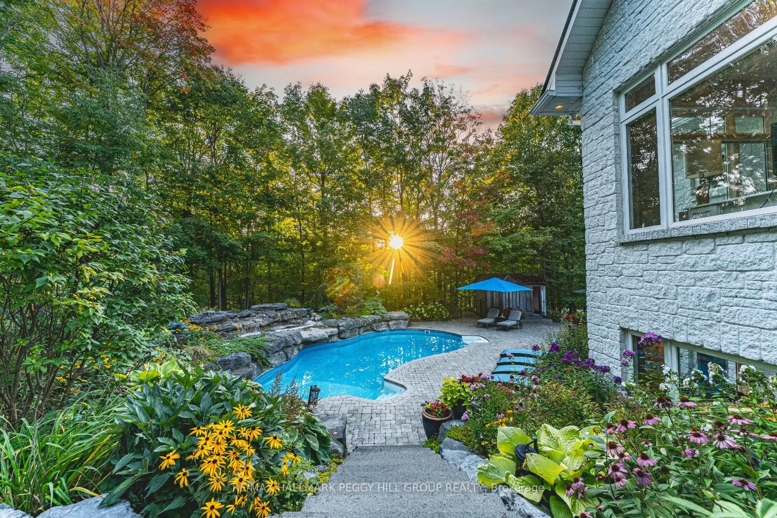 7 Maple Ridge Road