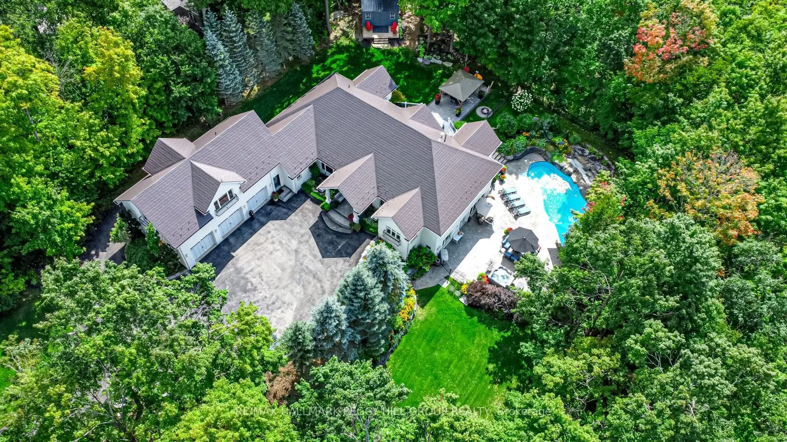 7 Maple Ridge Road