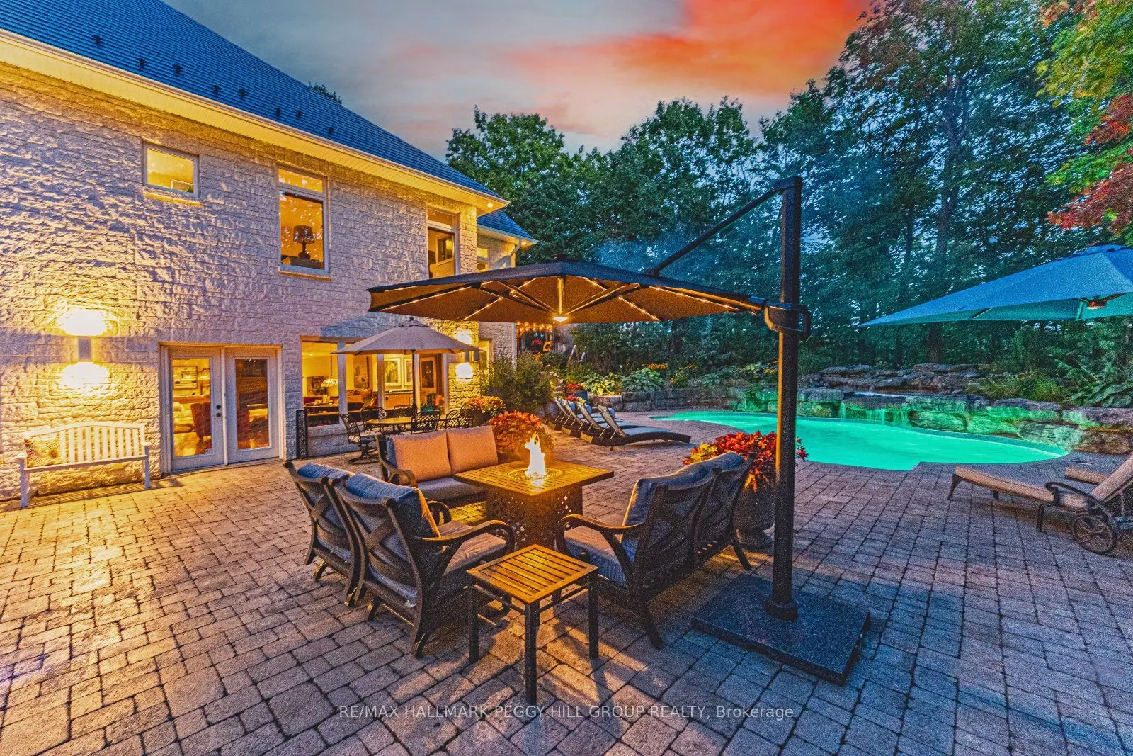 7 Maple Ridge Road