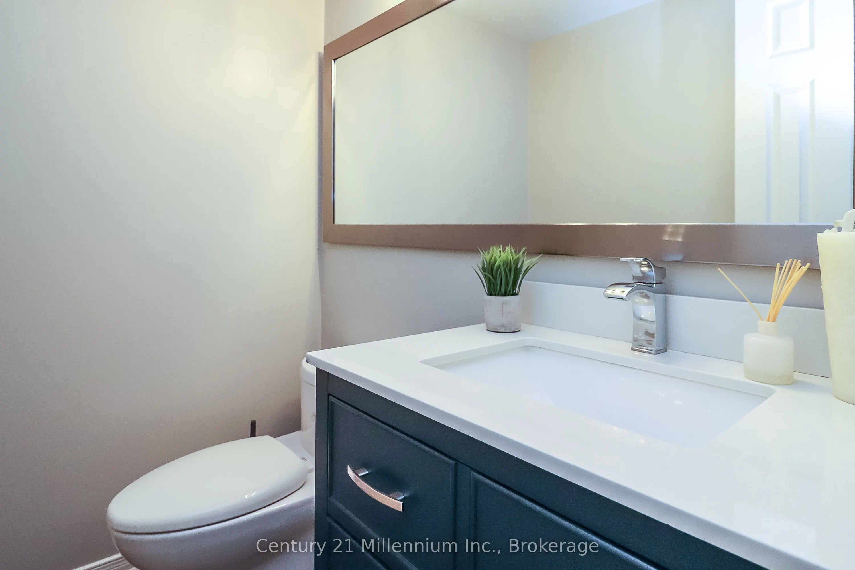 360 Mariners Way, #12