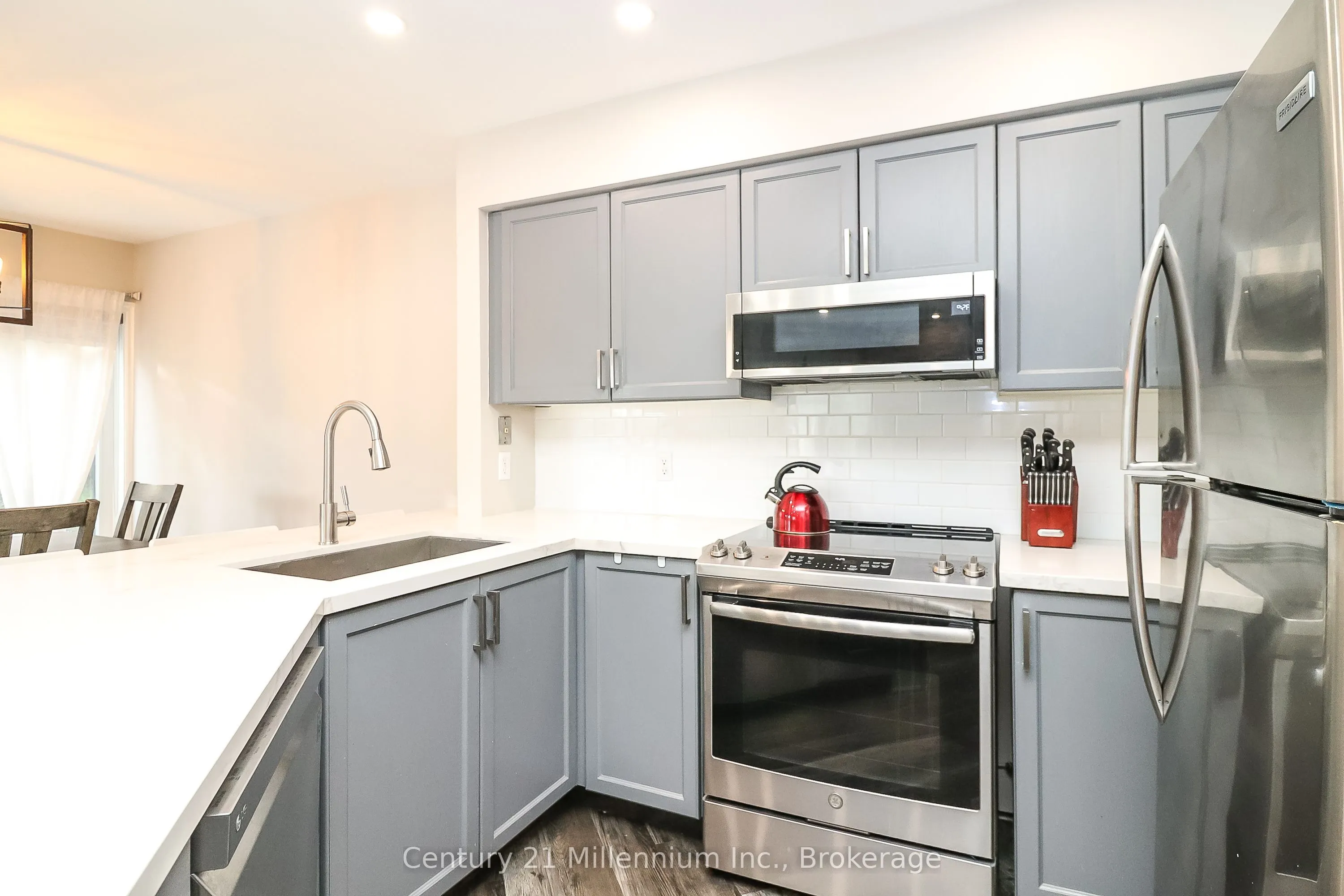 360 Mariners Way, #12