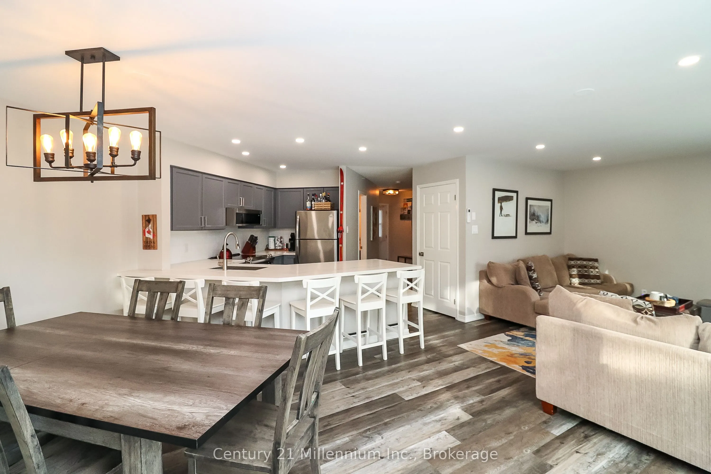 360 Mariners Way, #12