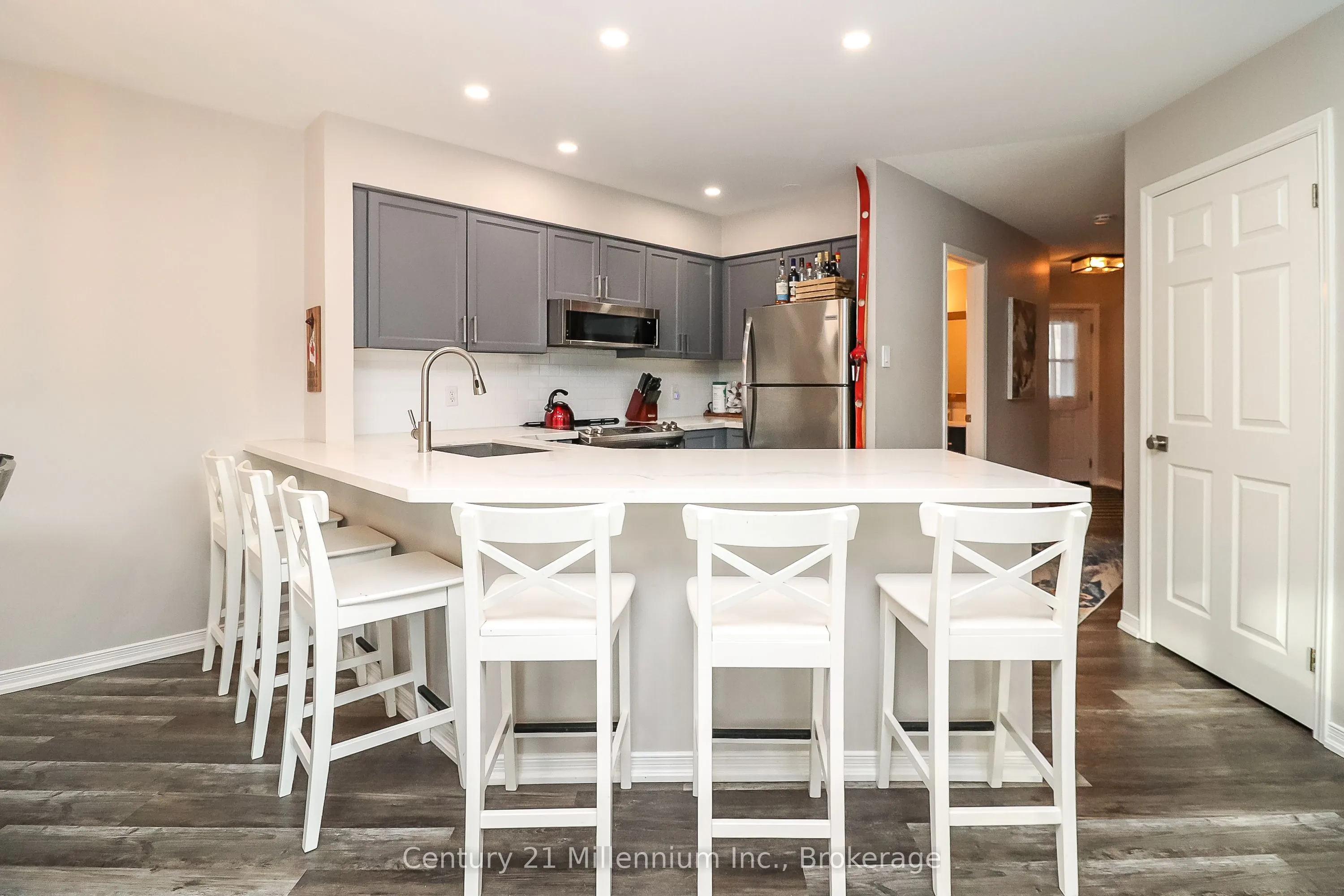360 Mariners Way, #12