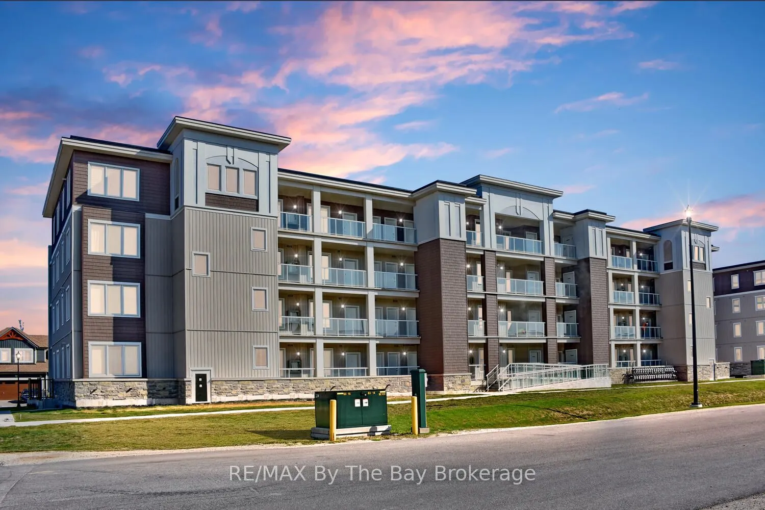 17 Spooner Crescent, #206