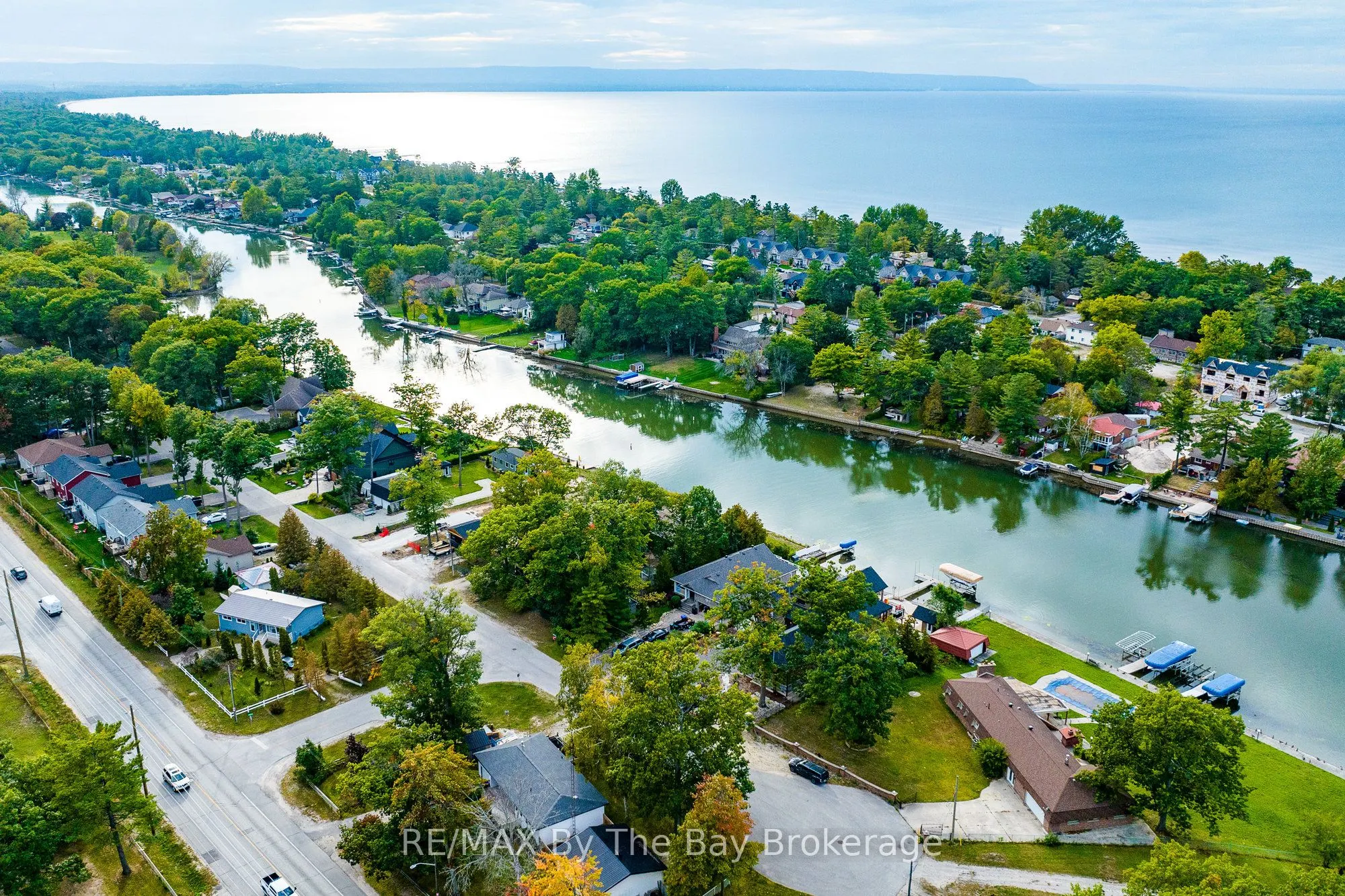 18 Edgewater Road