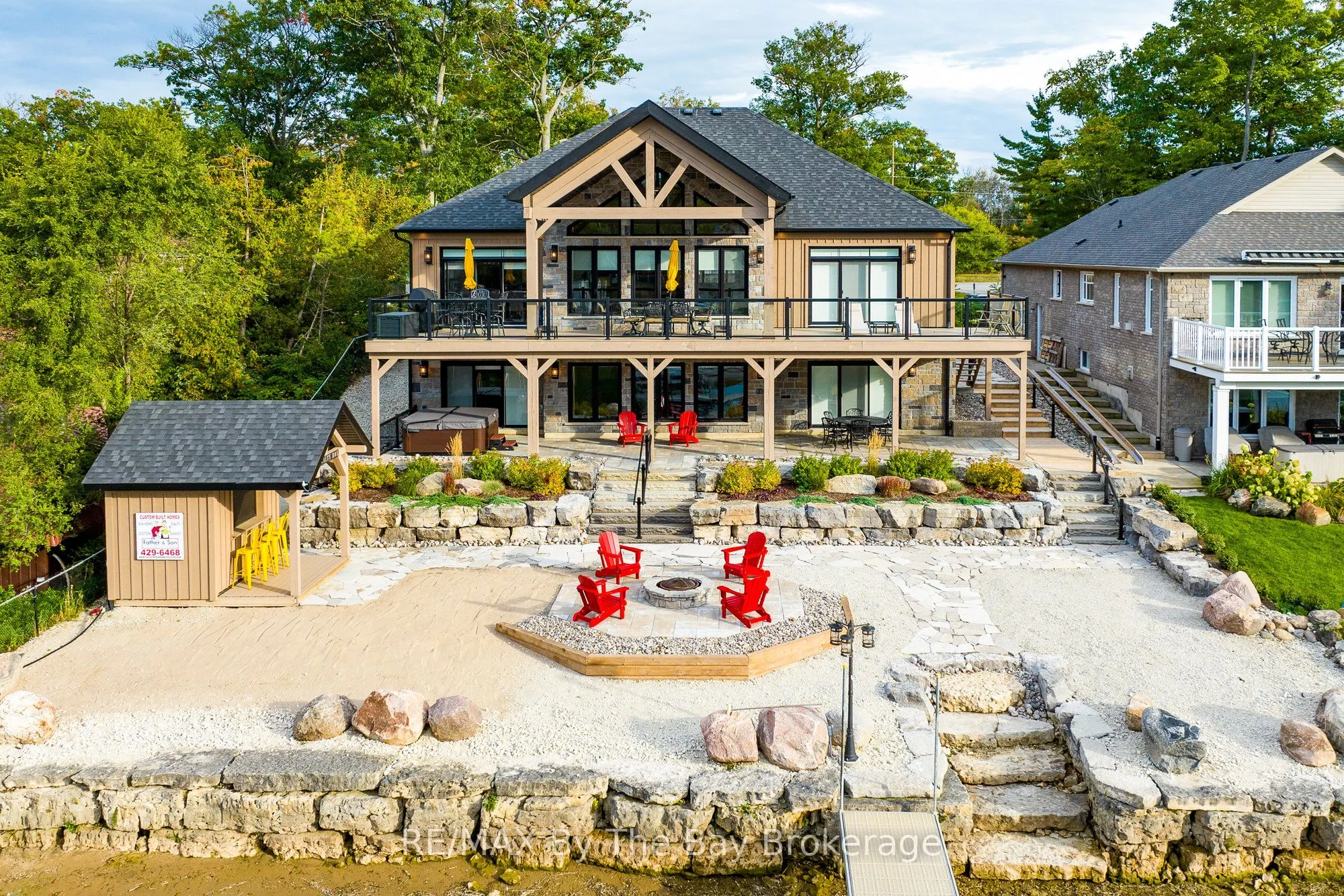 18 Edgewater Road