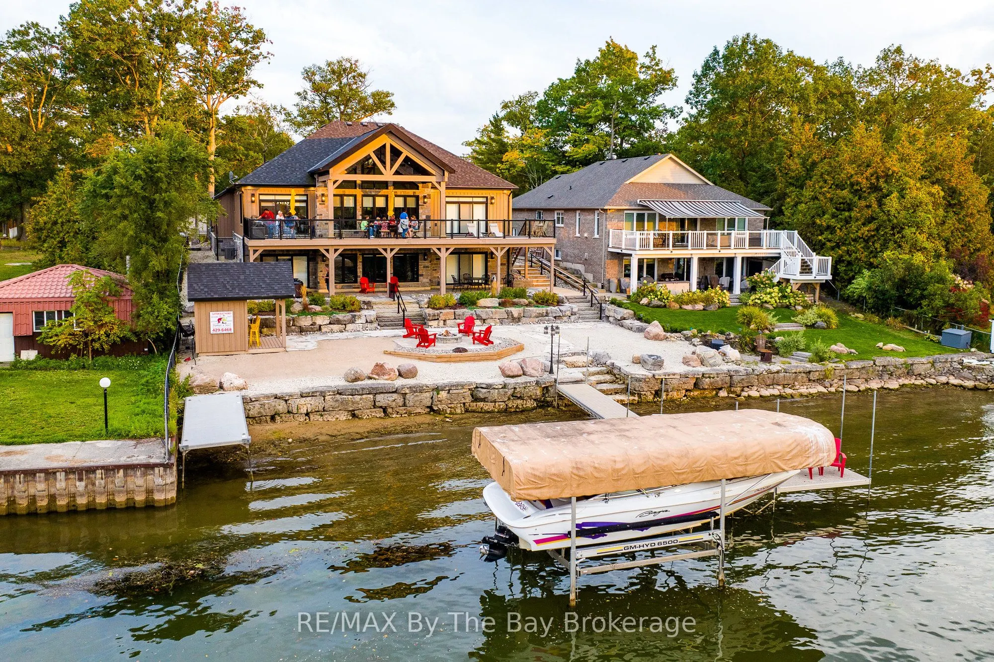 18 Edgewater Road