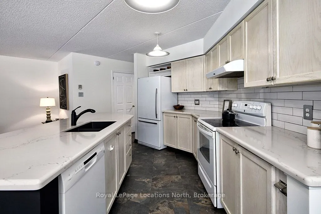 365 Mariners Way, #10