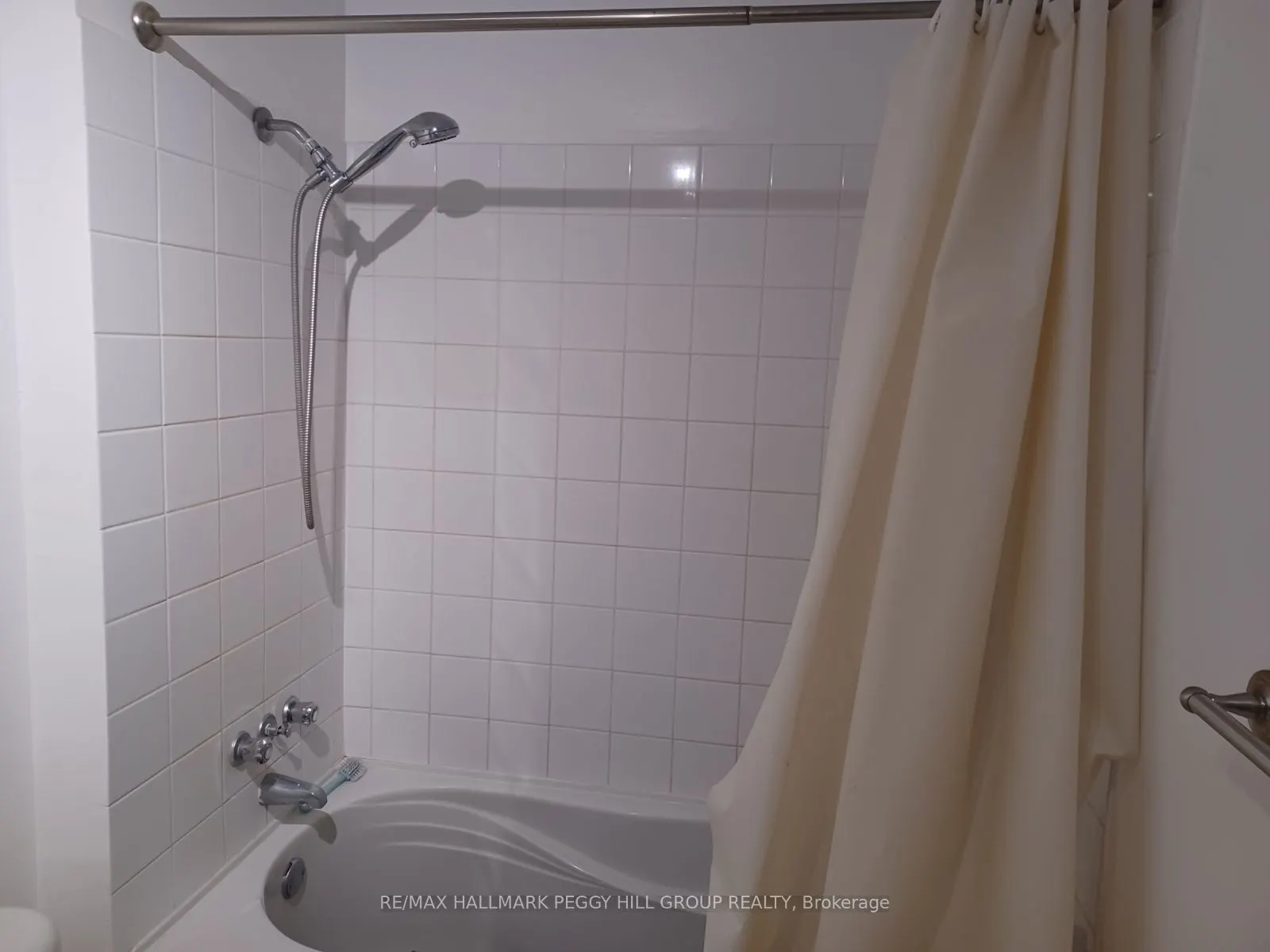 21 Evergreen Court, #7